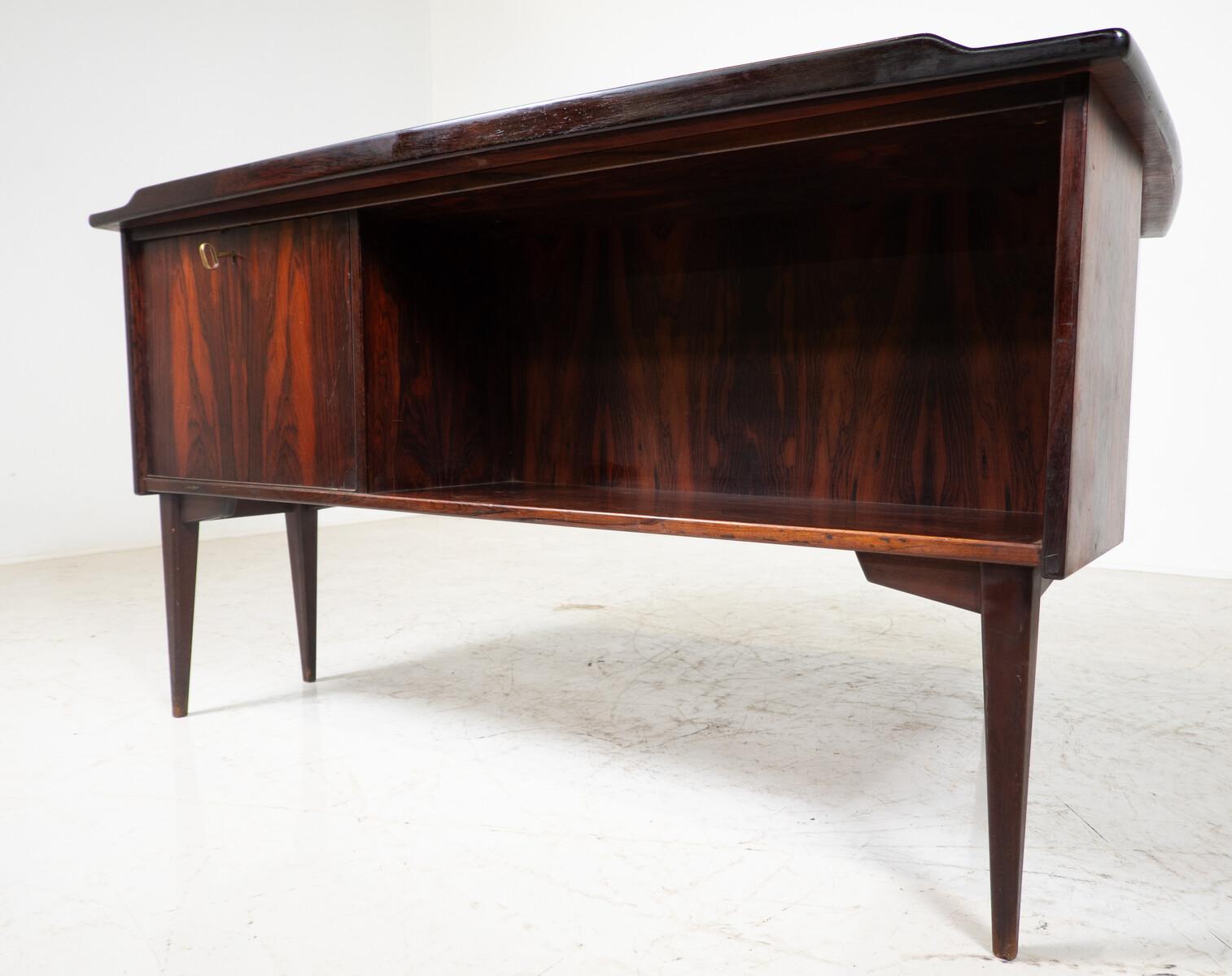 Wood Mid-Century Boomerang Desk A10 by Göran Strand for Lelangs Möbelfabrik, 1960s For Sale