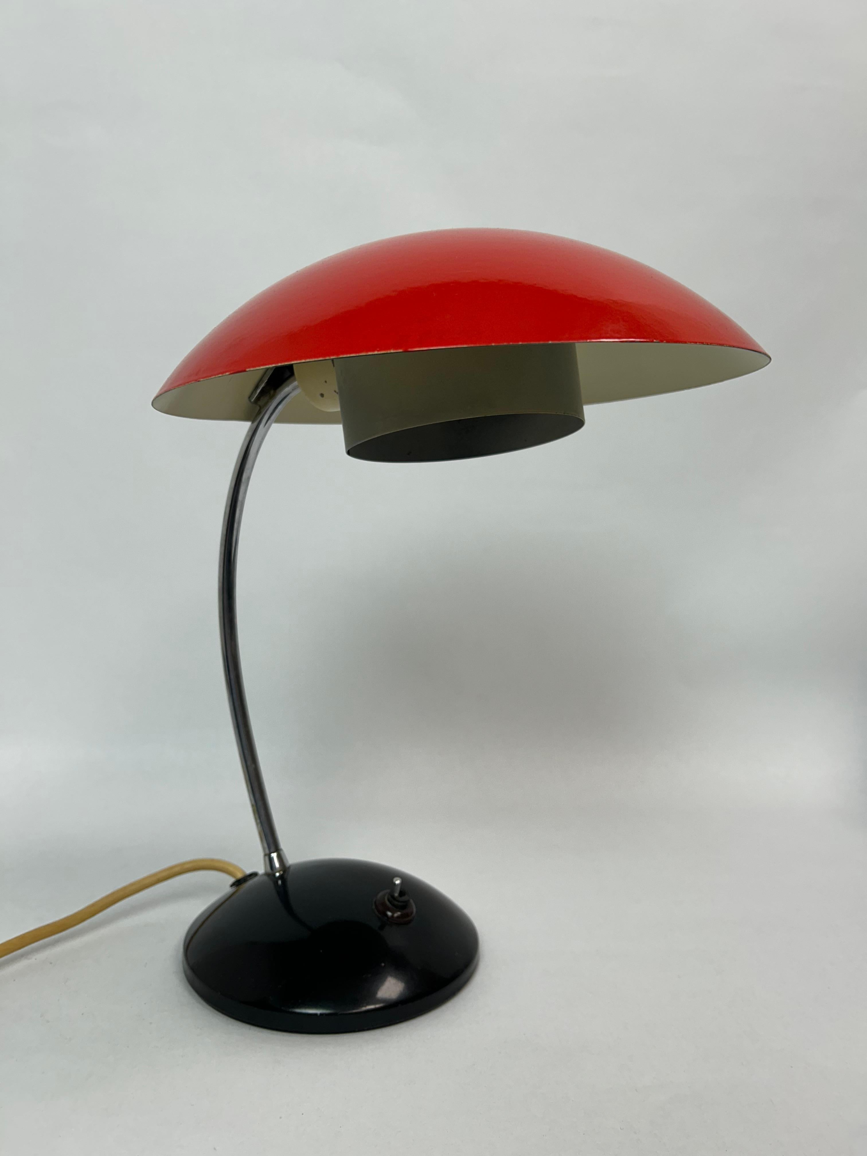 Mid-century modern desk lamp by Drukov in original vintage condition.
