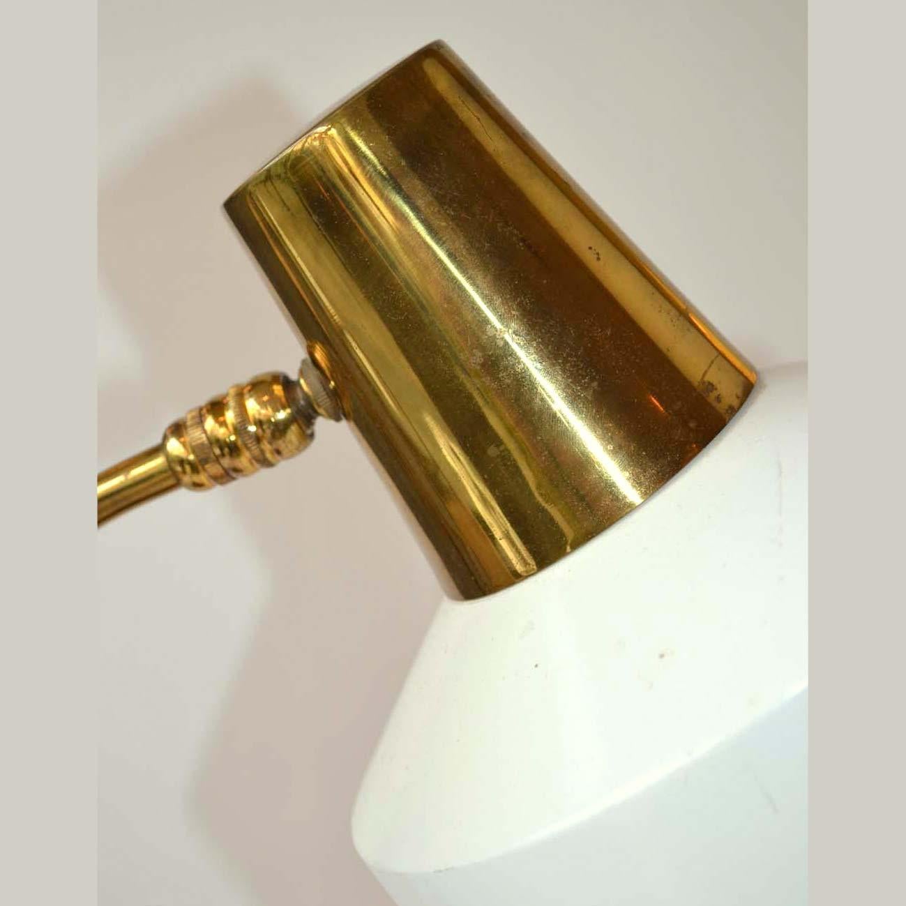 Mid-Century Modern Desk Lamp Cream and Brass For Sale 3