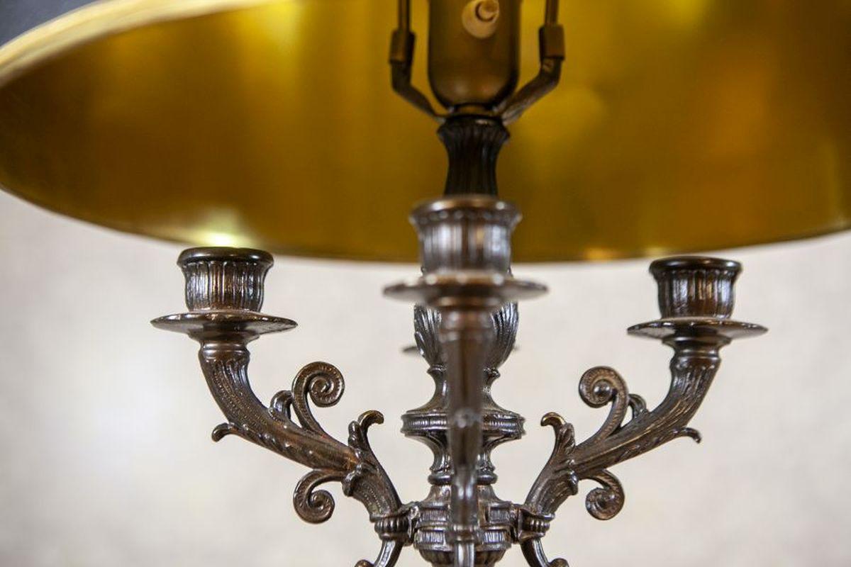 Mid-Century moderno Lampada da scrivania moderna della metà del XX secolo in nero in vendita