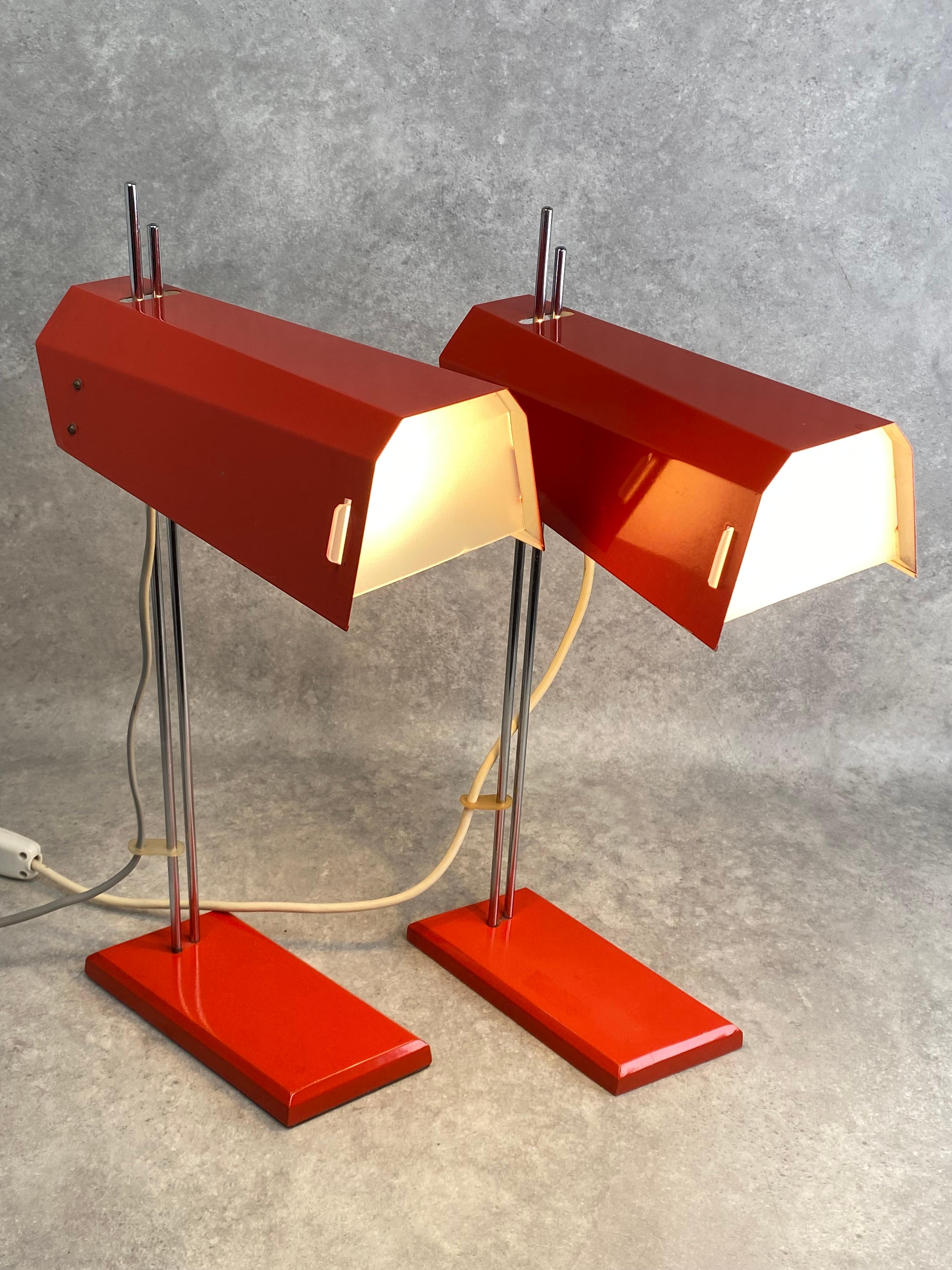 Moderne Schreibtischlampen aus der Mitte des Jahrhunderts von Josef Hurka für Lidokov in sehr schönem Originalzustand.