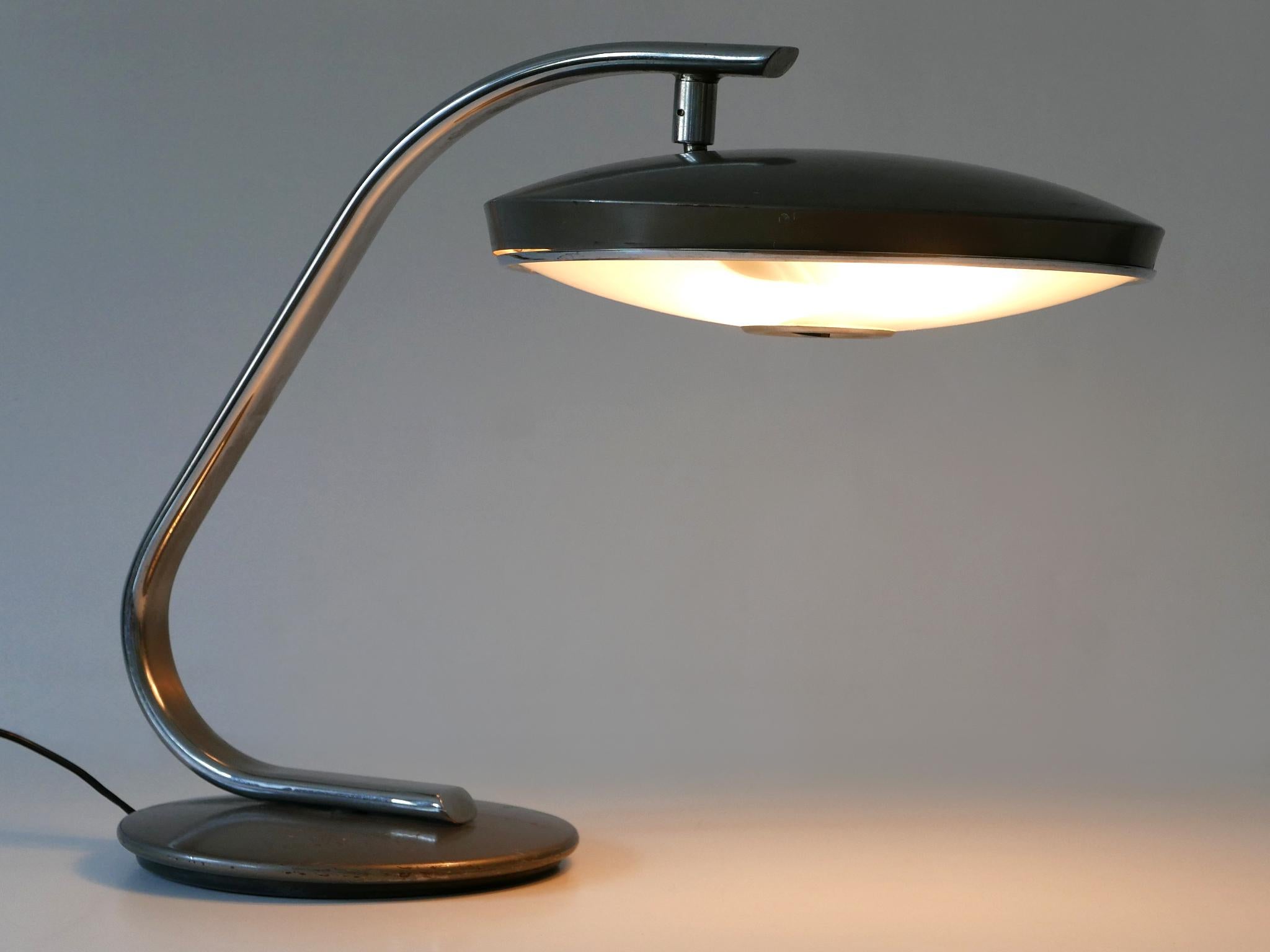 Mid Century Modern Desk Light or Table Lamp 'Boomerang' by Fase Spain 1960s For Sale 3