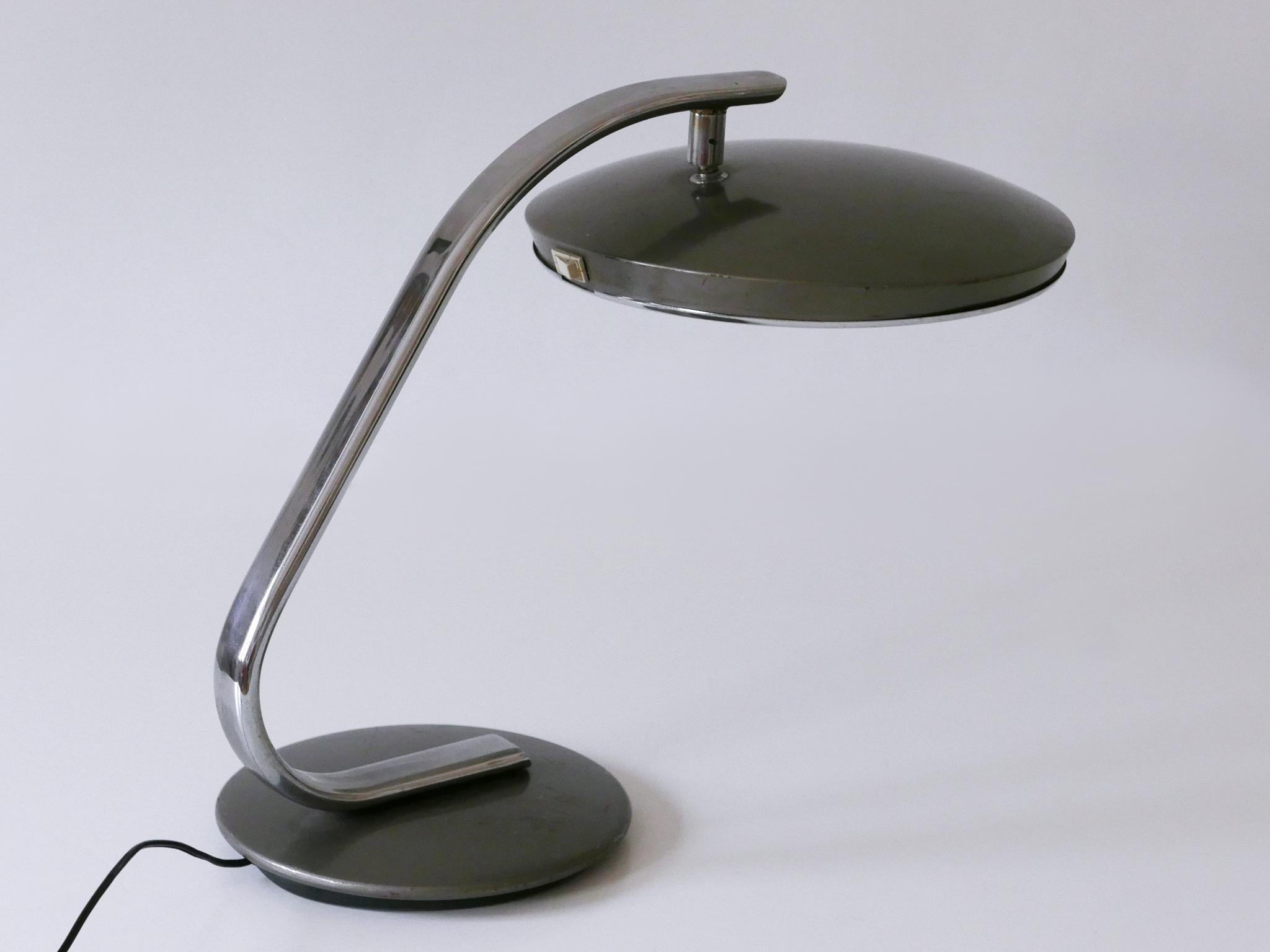 Moderne Schreibtisch- oder Tischlampe aus der Mitte des Jahrhunderts „Boomerang“ von Fase Spain 1960er Jahre im Angebot 6