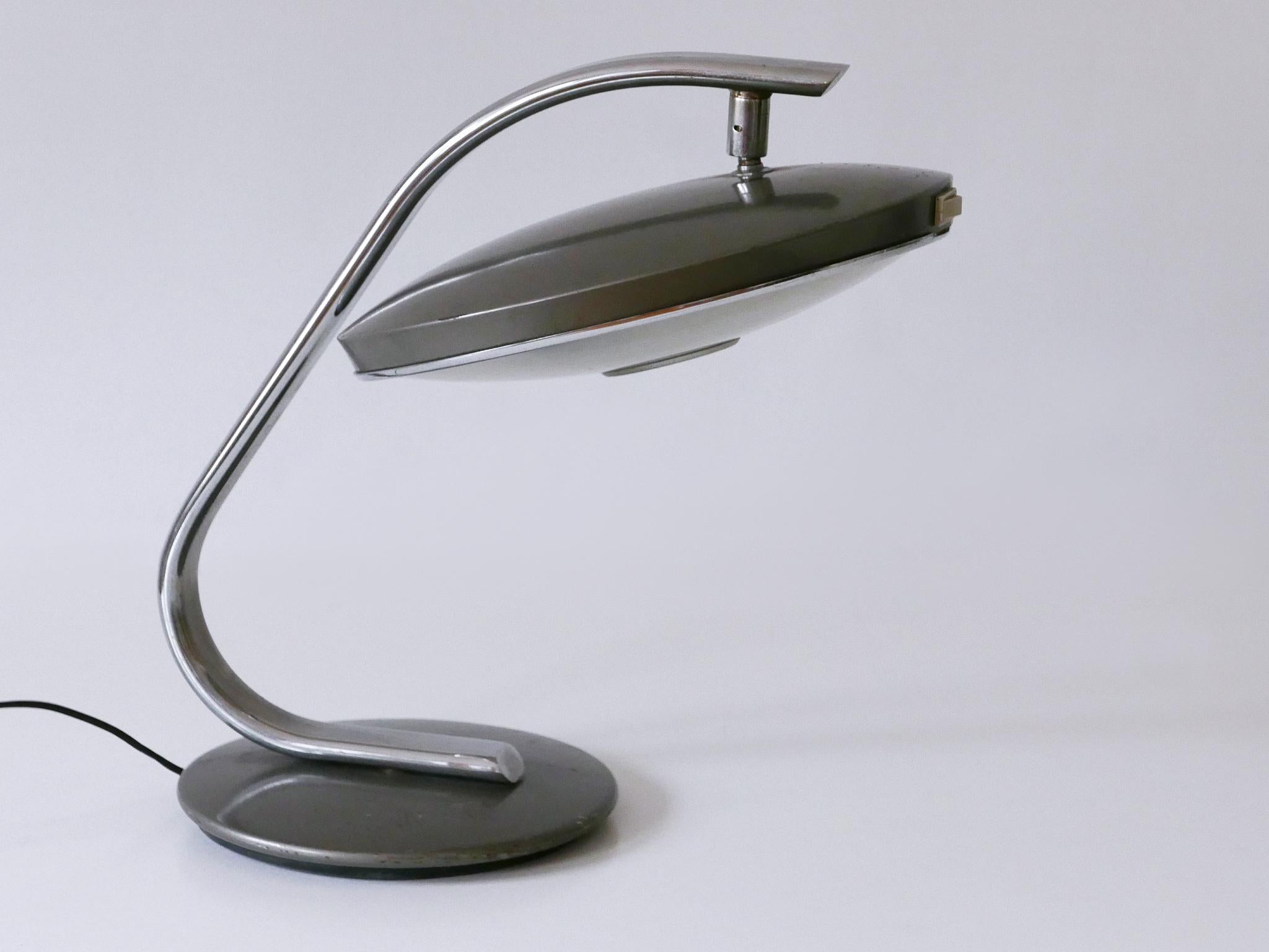 Moderne Schreibtisch- oder Tischlampe aus der Mitte des Jahrhunderts „Boomerang“ von Fase Spain 1960er Jahre im Angebot 9
