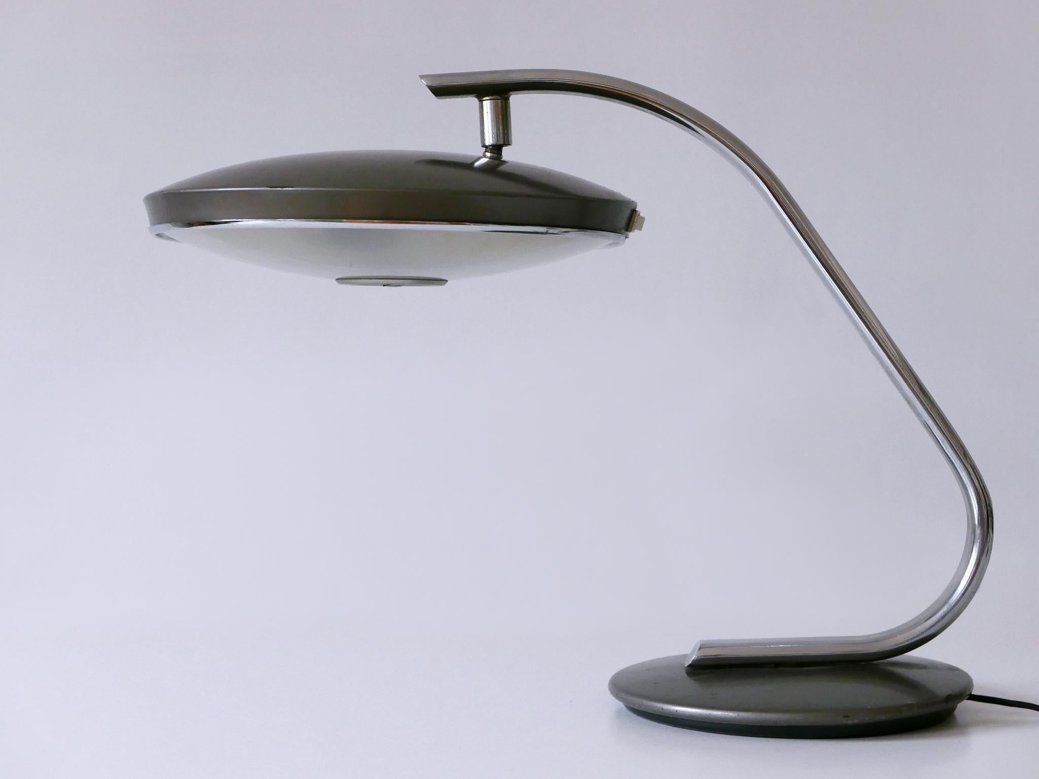 Mid-Century moderno Lampada da scrivania o da tavolo 'Boomerang' di Fase Spain del 1960 in vendita