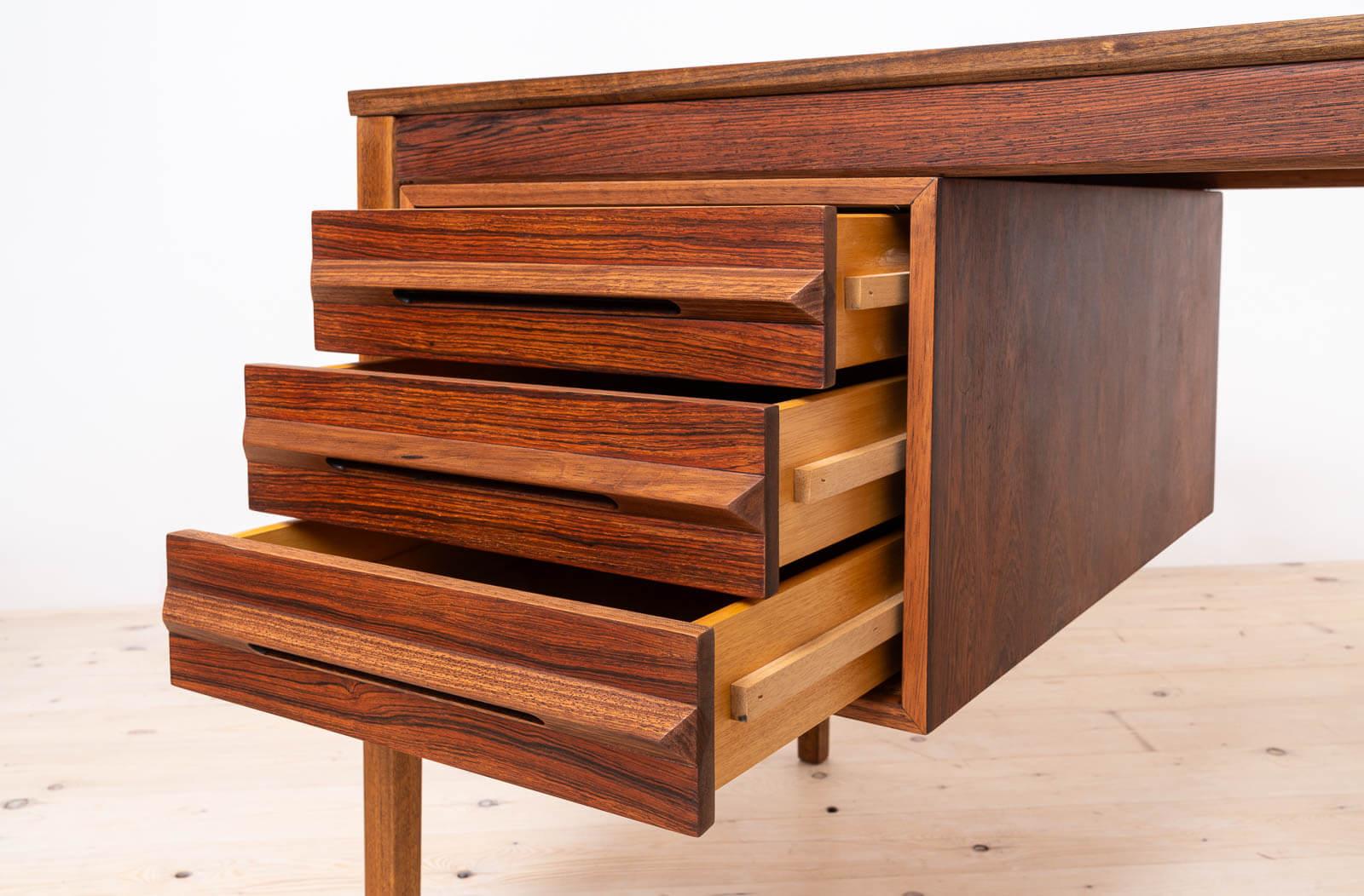 Mid-Century Modern Desk, Norway, 1960s, attributed to Torbjorn Afdal For Sale 1