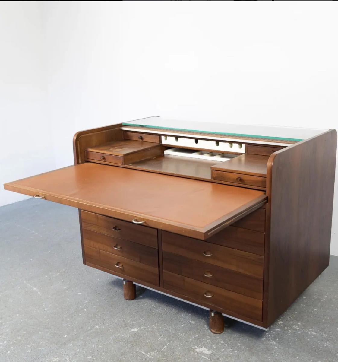 Mid-Century Modern Desk Table by Gianfranco Frattini for Bernini, Italy, 1960s For Sale 1