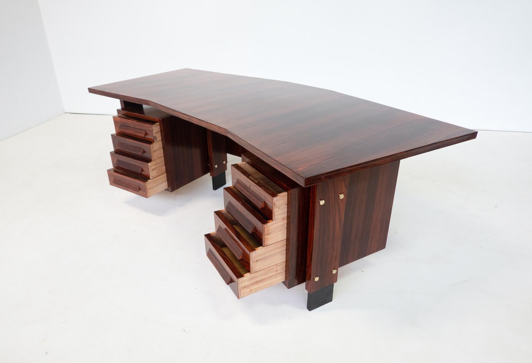 Moderner Schreibtisch aus der Jahrhundertmitte, Holz, Italien, 1960er Jahre im Angebot 3