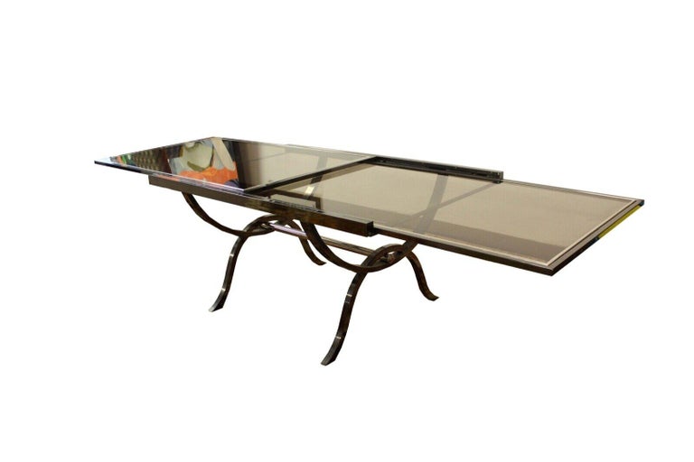 Late 20th Century Mid-Century Modern Dia Chrome and Smoked Glass Expandable Table For Sale