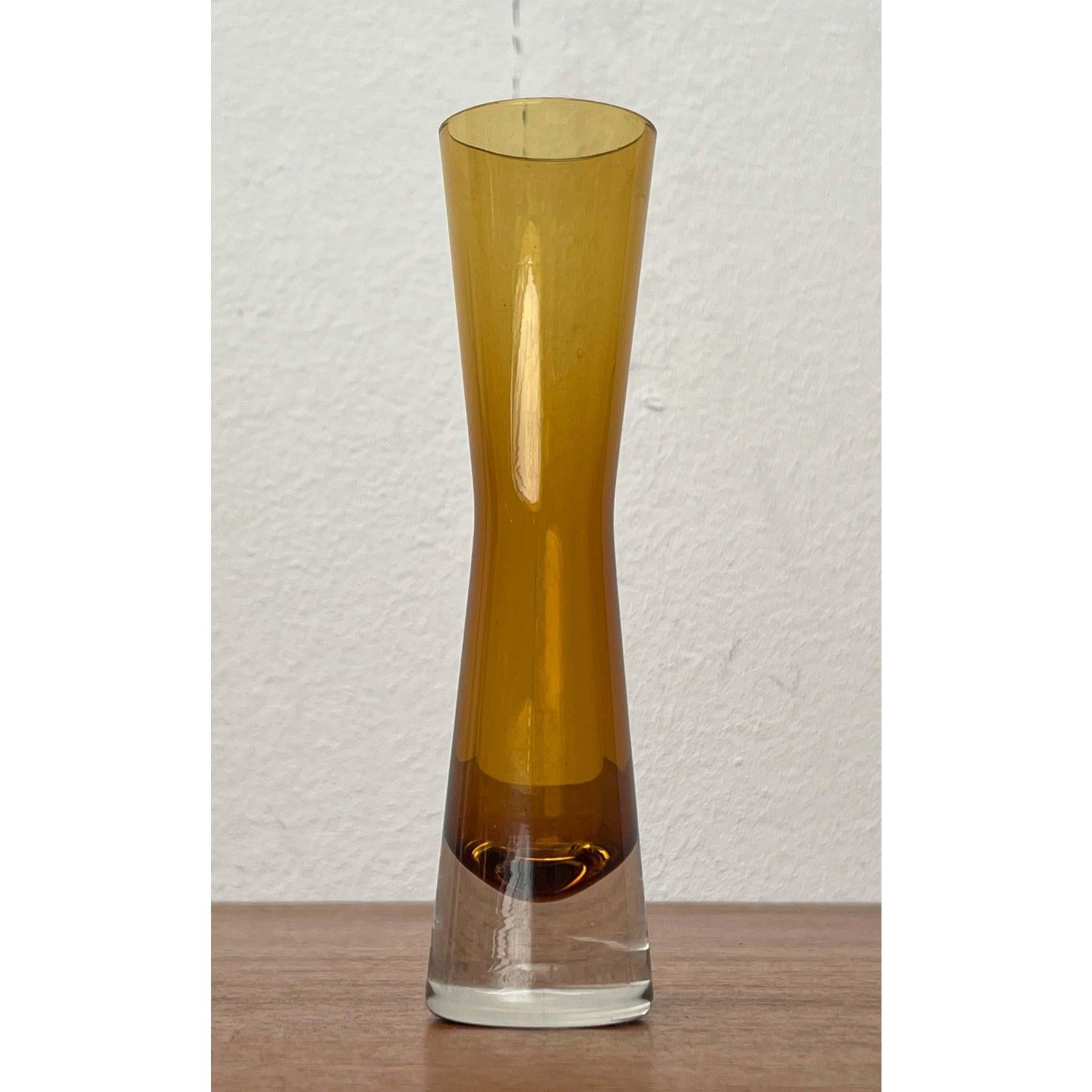 Vetro Vaso di vetro Diabolo di Riihimäki Lasi, anni '60, della modernità di metà secolo in vendita