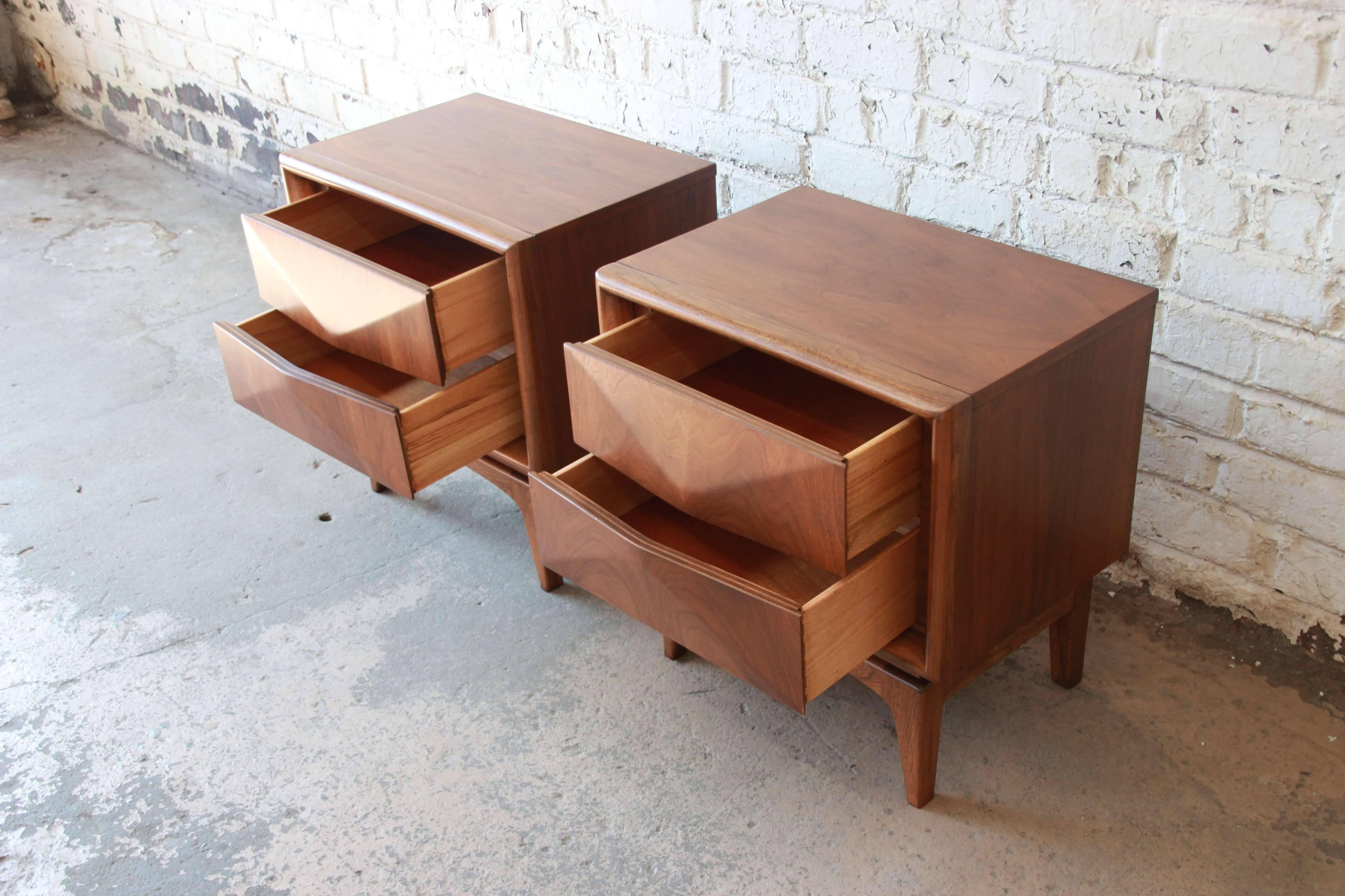 Mid-20th Century Mid-Century Modern Diamond Front Nightstands by United
