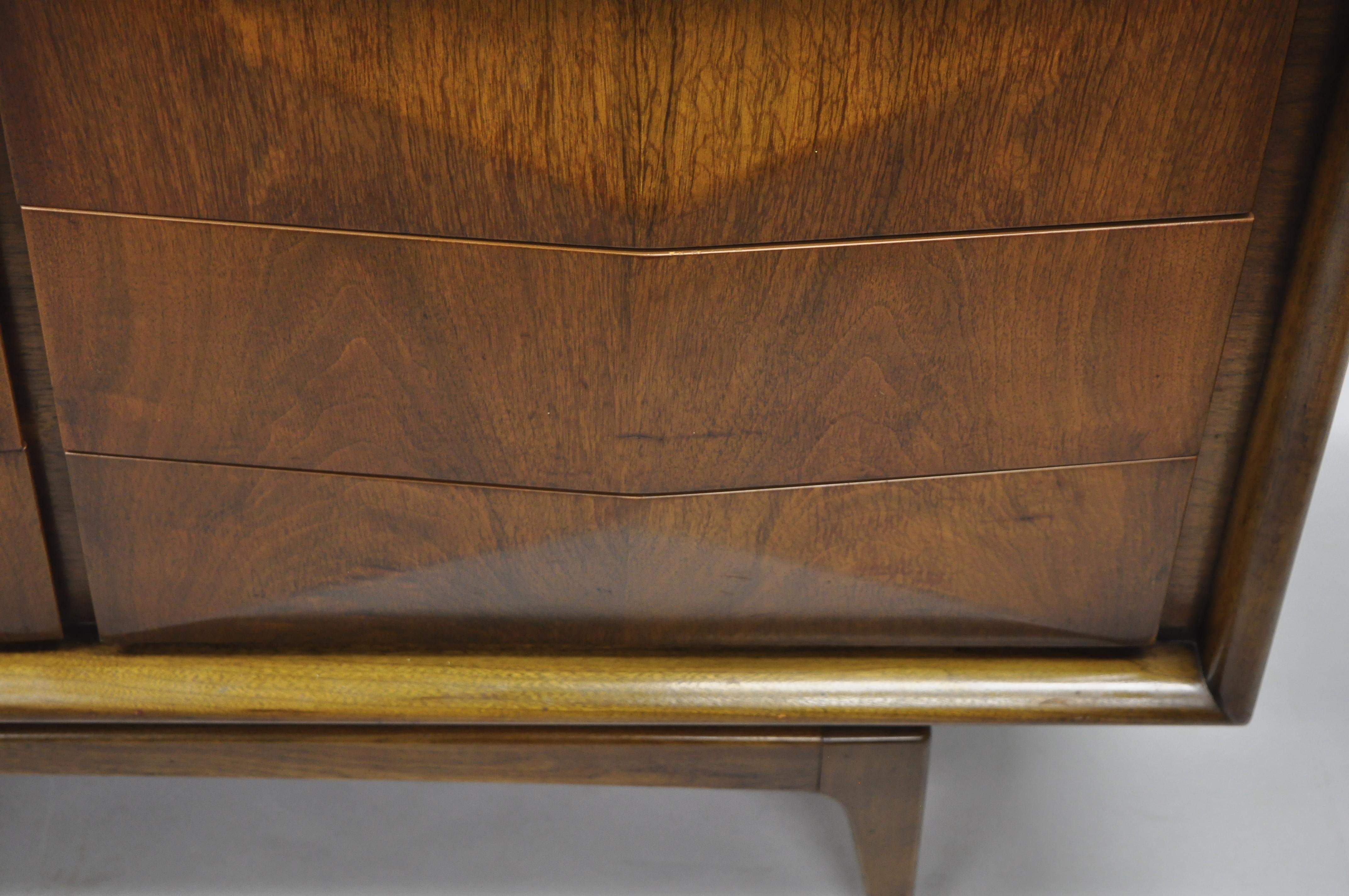 Mid-Century Modern Diamond Front Walnut Credenza Dresser by United Furniture 2