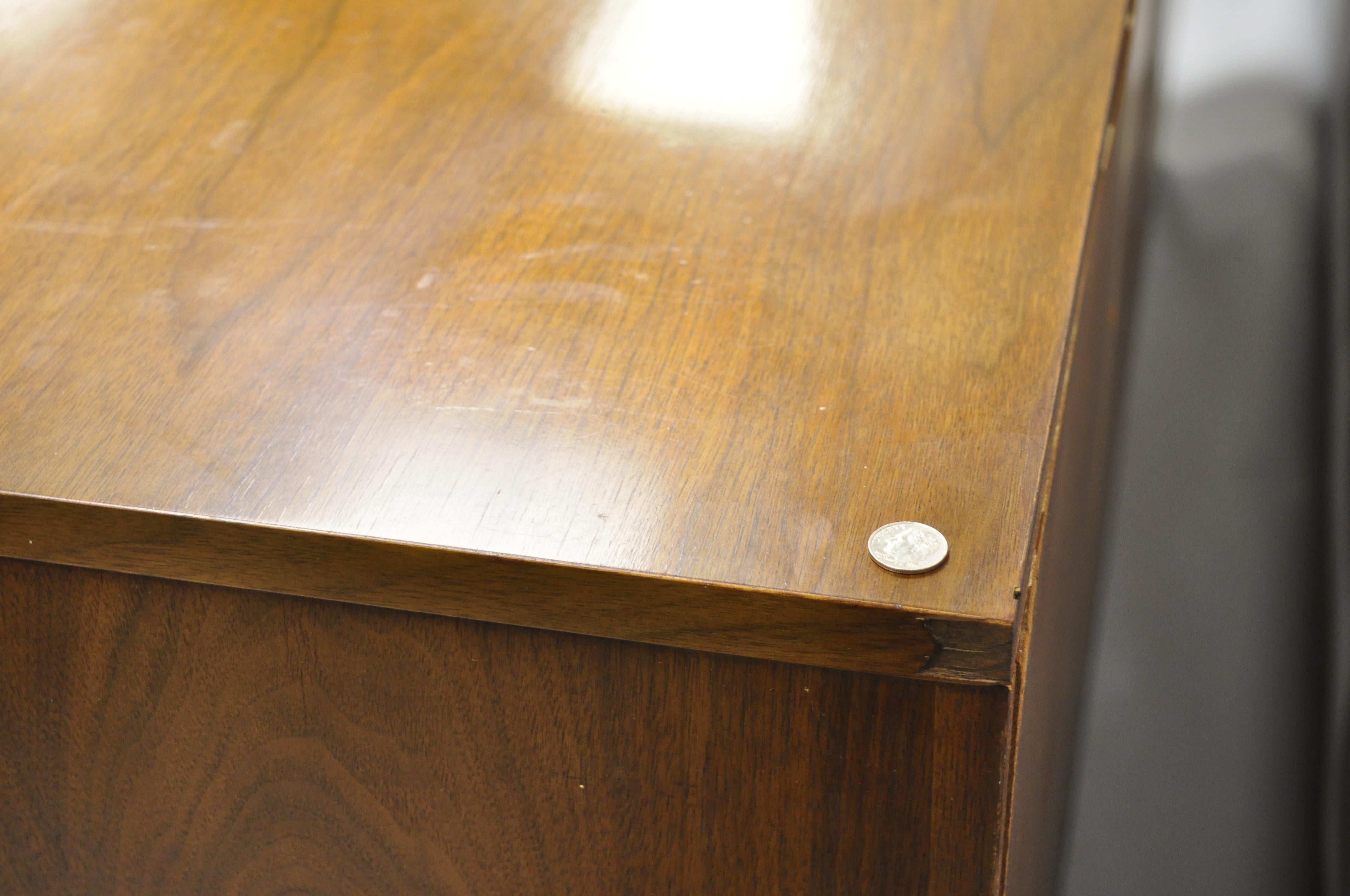 Mid-Century Modern Diamond Front Walnut Credenza Dresser by United Furniture 3