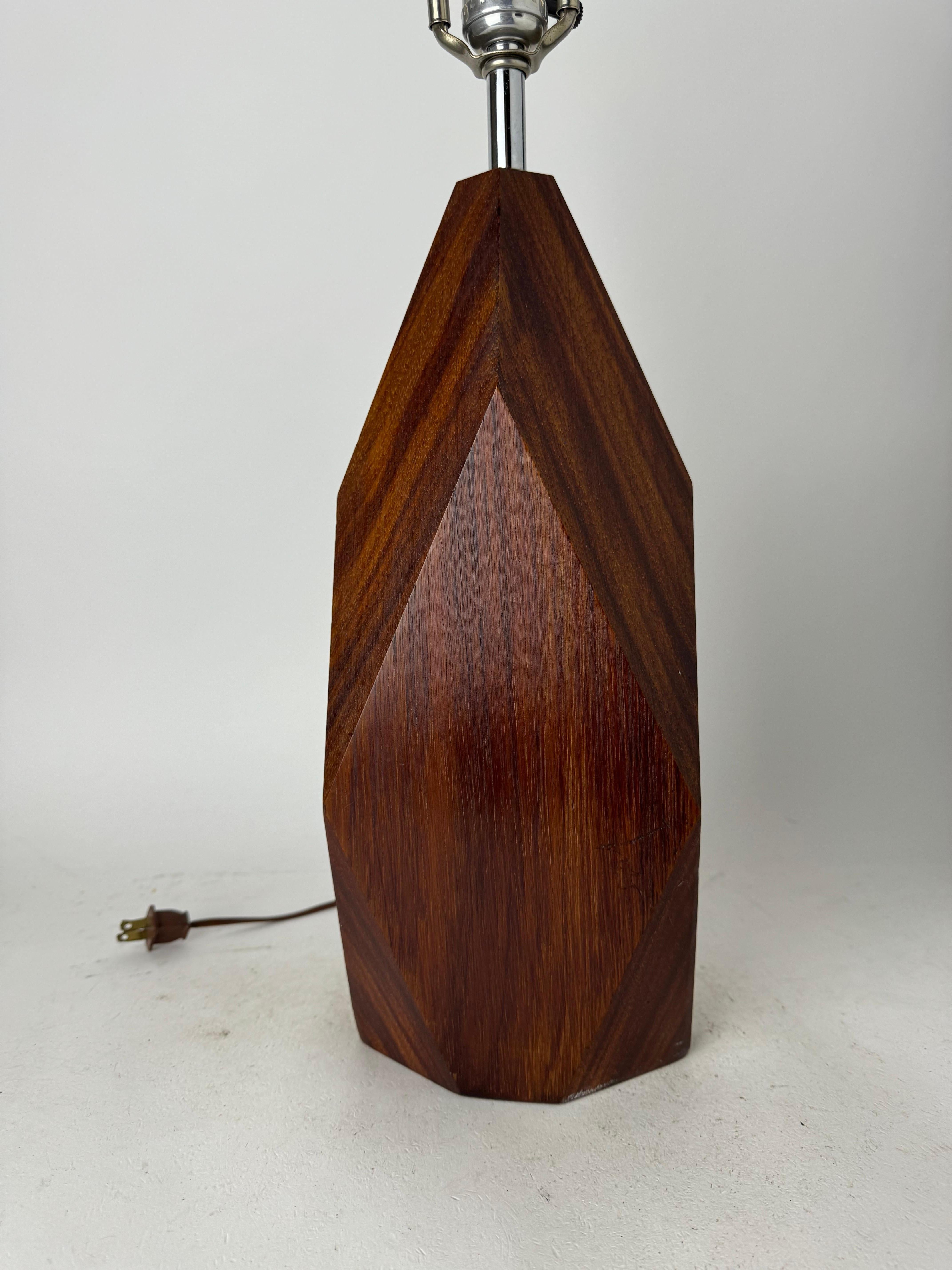 Late 20th Century Mid Century Modern Diamond Shaped Teak Table Lamp For Sale