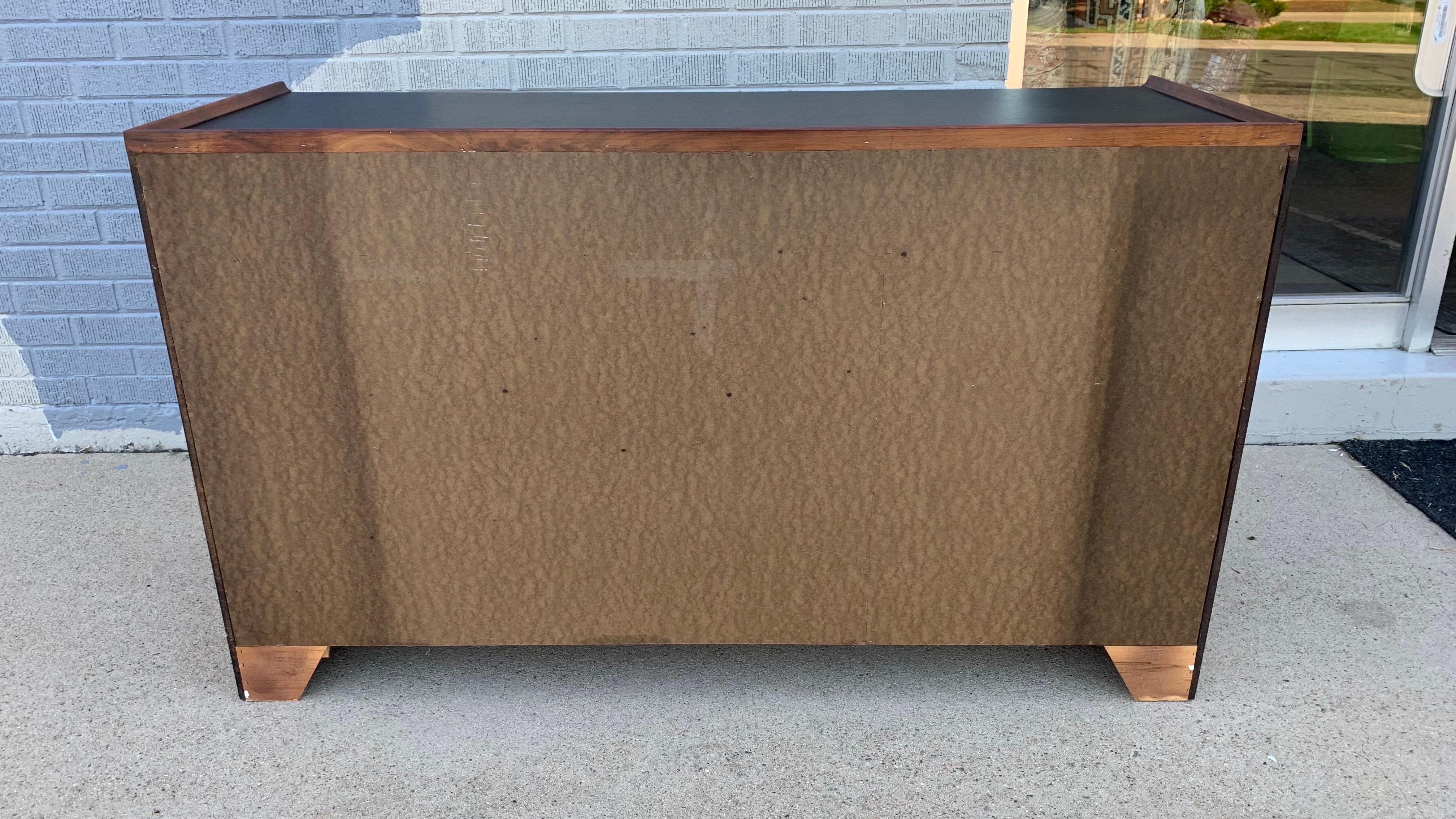 Credenza Dillingham moderna di metà secolo in vendita 5