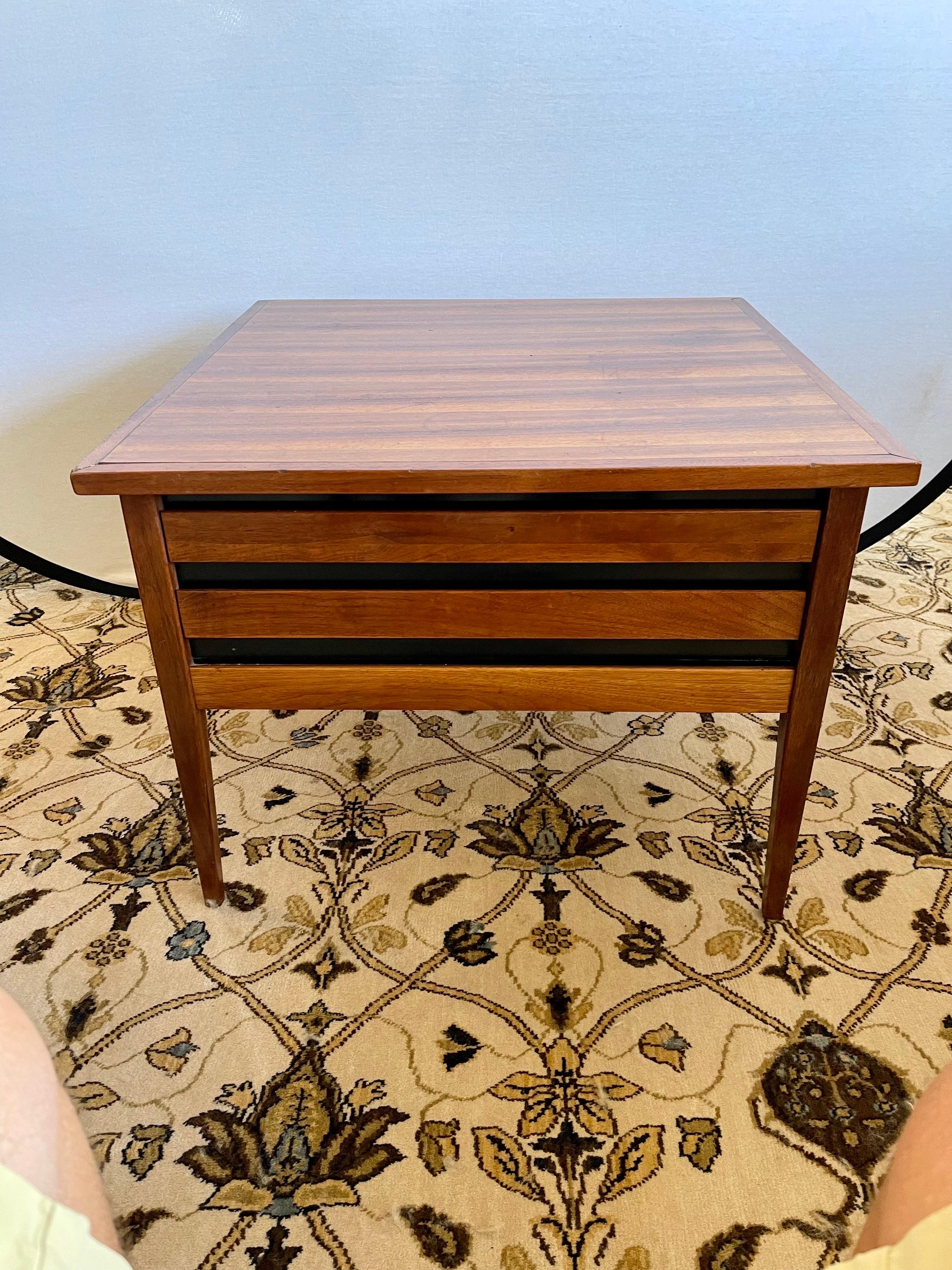 Mid-Century Modern Dillingham Esprit End Table Designed by Merton Gershun In Good Condition In West Hartford, CT