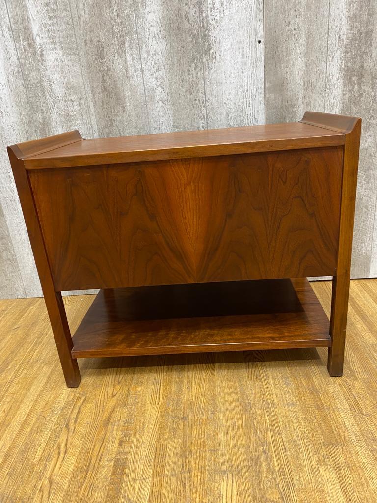 American Mid-Century Modern Dillingham Walnut Record Cabinet /Side End Table For Sale