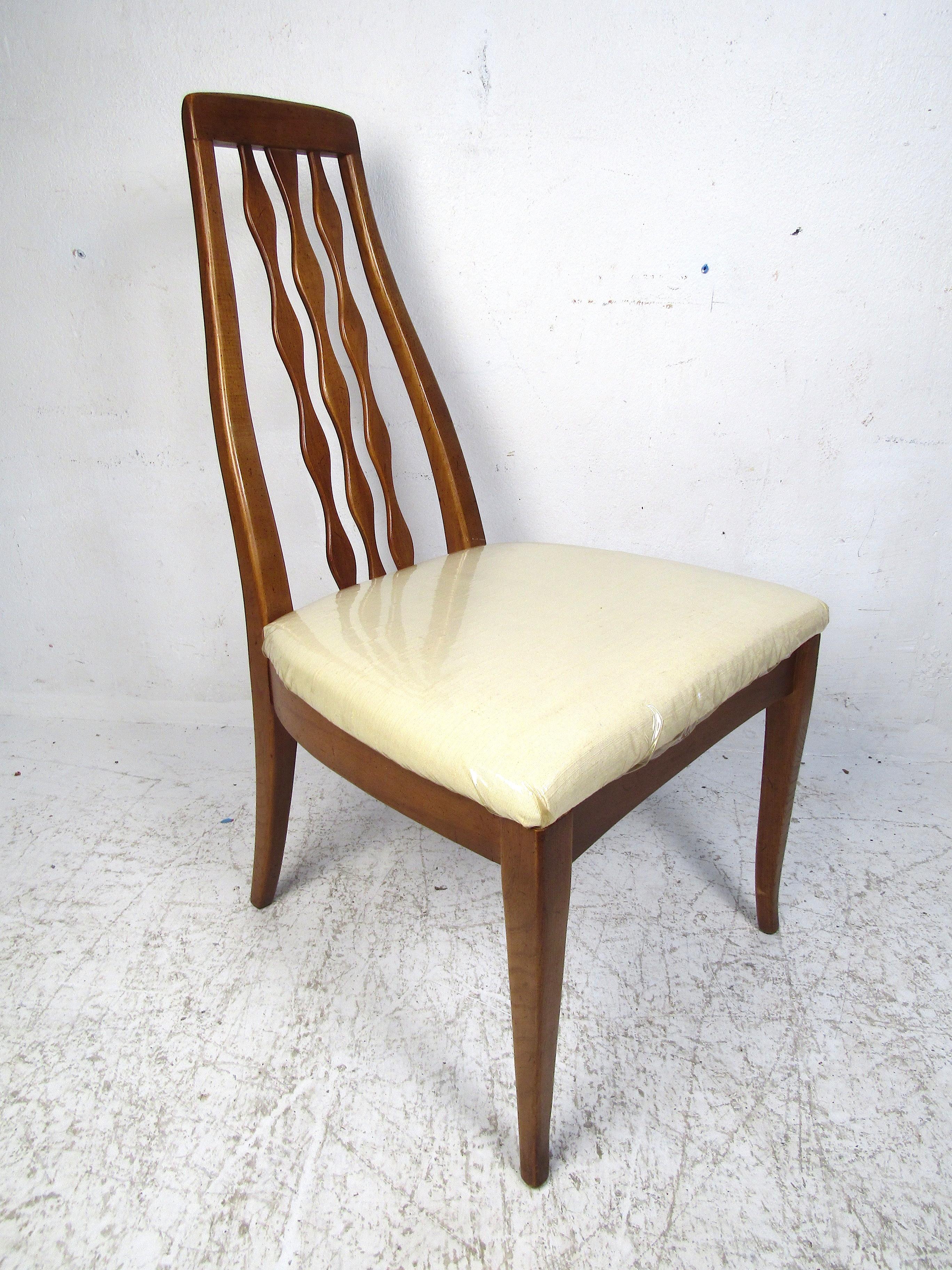 20th Century Mid-Century Modern Dining Chairs by American of Martinsville, Set of 6 For Sale