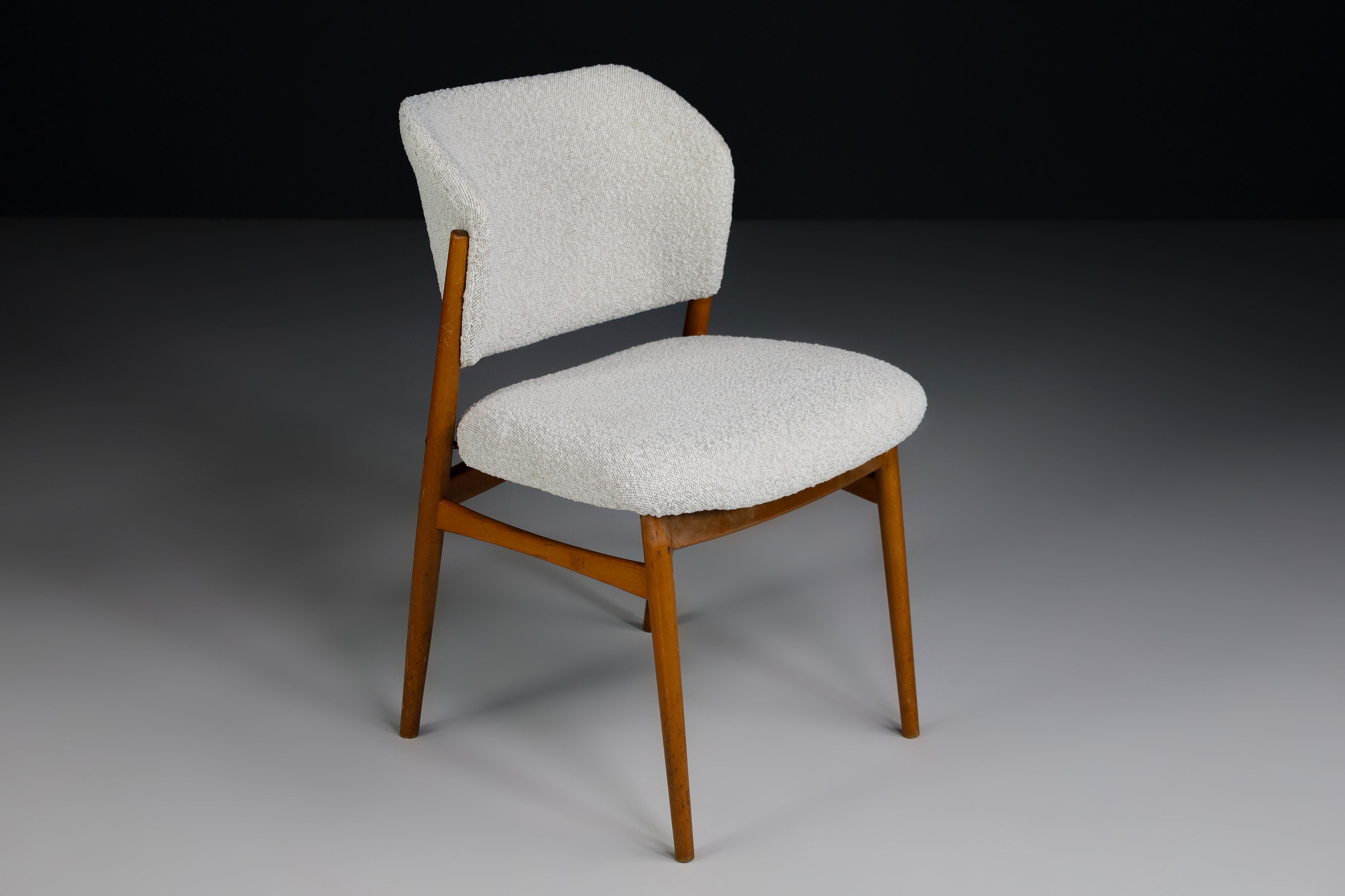 Mid-Century Modern Chaises de salle à manger modernes du milieu du siècle dernier en tissu Bouclé de Spahn, Allemagne, années 1950 en vente