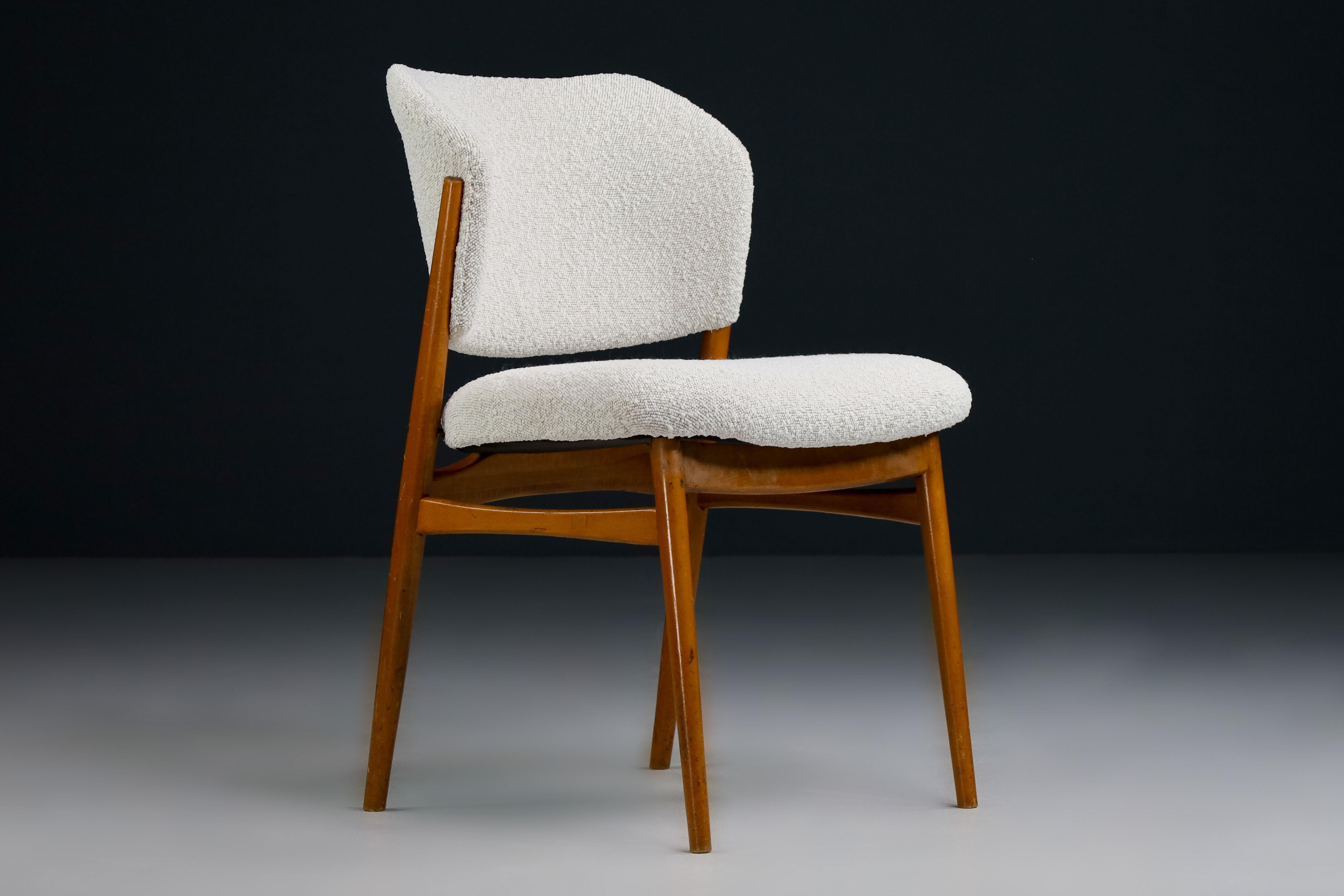 Mid-Century Modern Dining Chairs in New Bouclé Fabric by Spahn, Germany 1950s In Good Condition For Sale In Almelo, NL