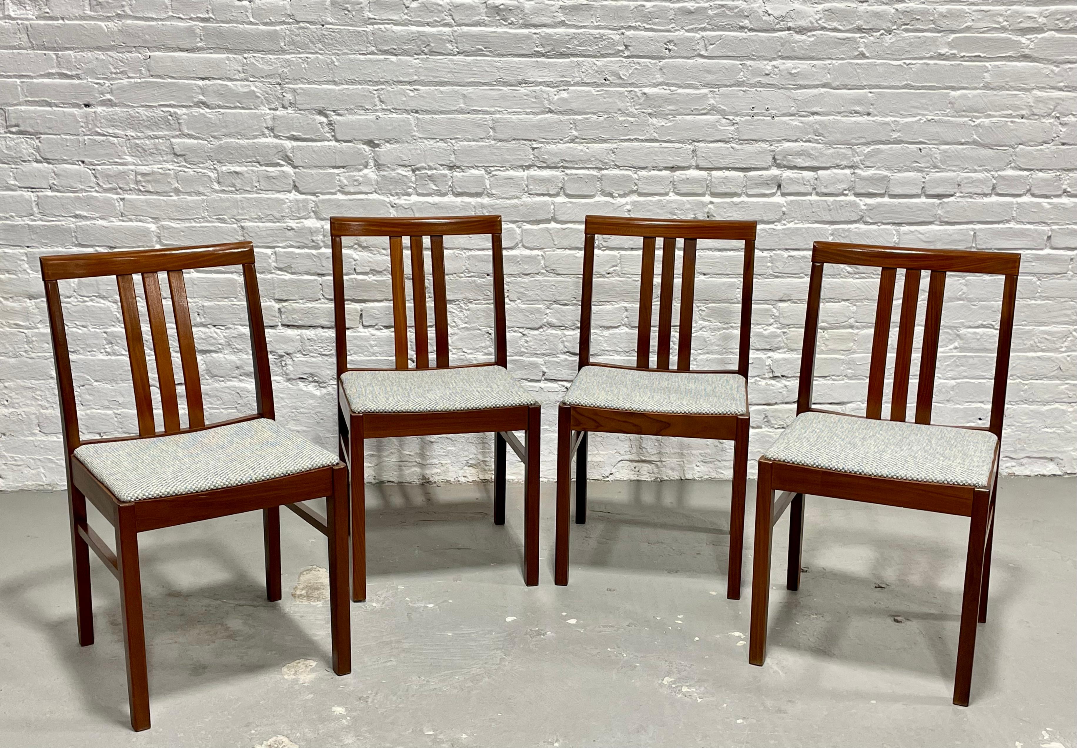 Mid-Century Modern Mid Century MODERN DINING CHAIRS, Made in Denmark, Set of 4 For Sale