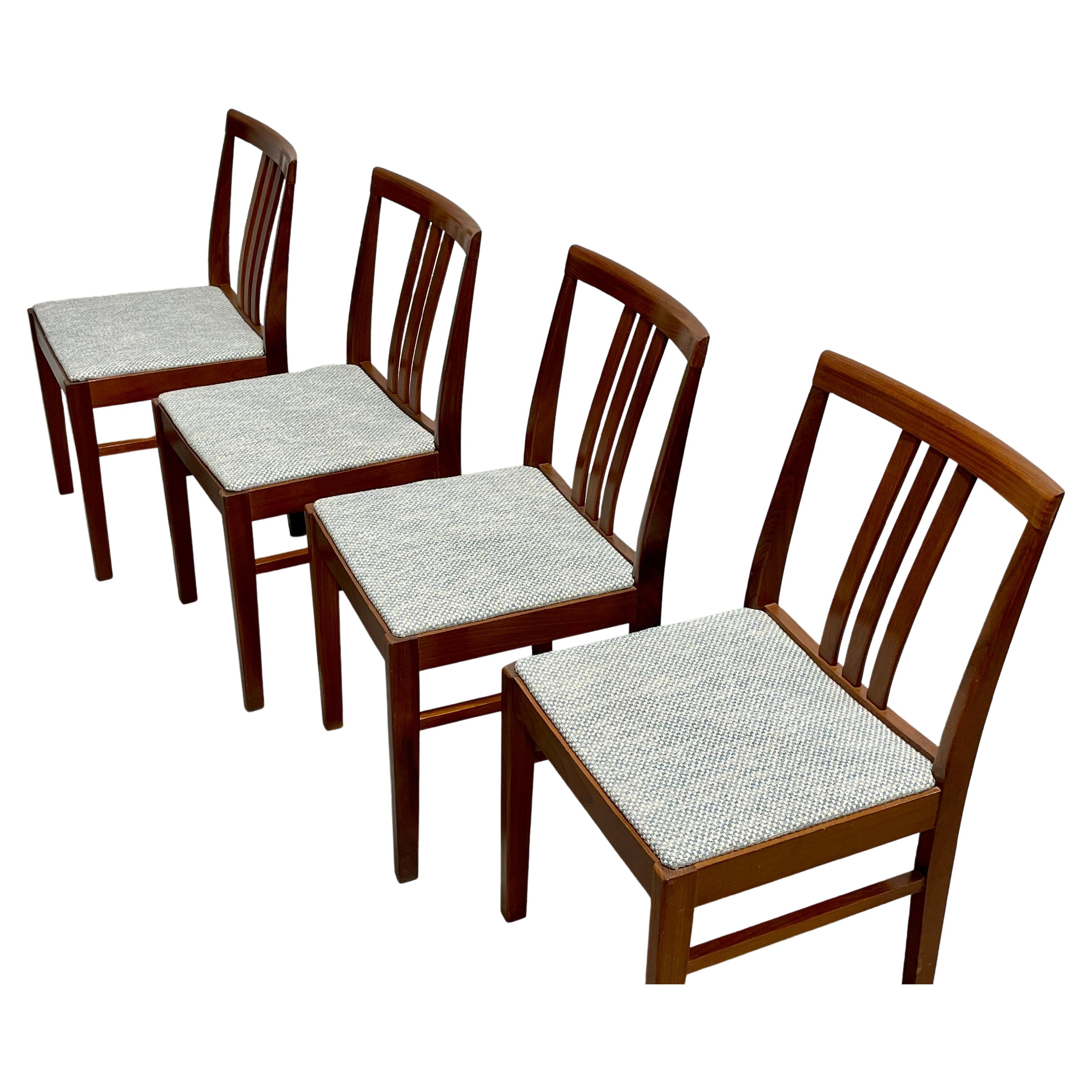 Mid Century MODERN DINING CHAIRS, Made in Denmark, Set of 4 For Sale
