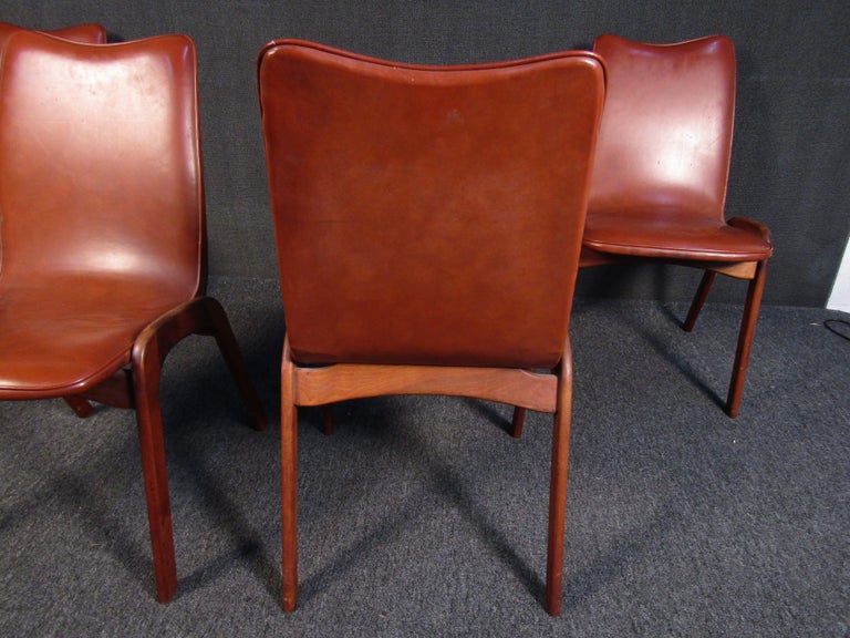 Mid-Century Modern Dining Chairs, Set of Four For Sale 5