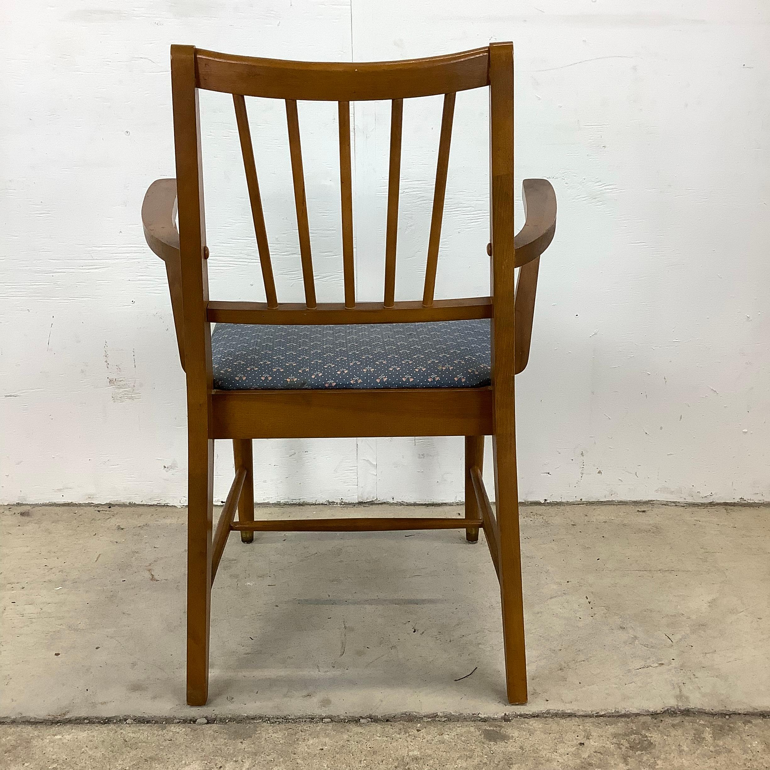 Mid-Century Modern Dining Chairs- Set of Six In Good Condition In Trenton, NJ