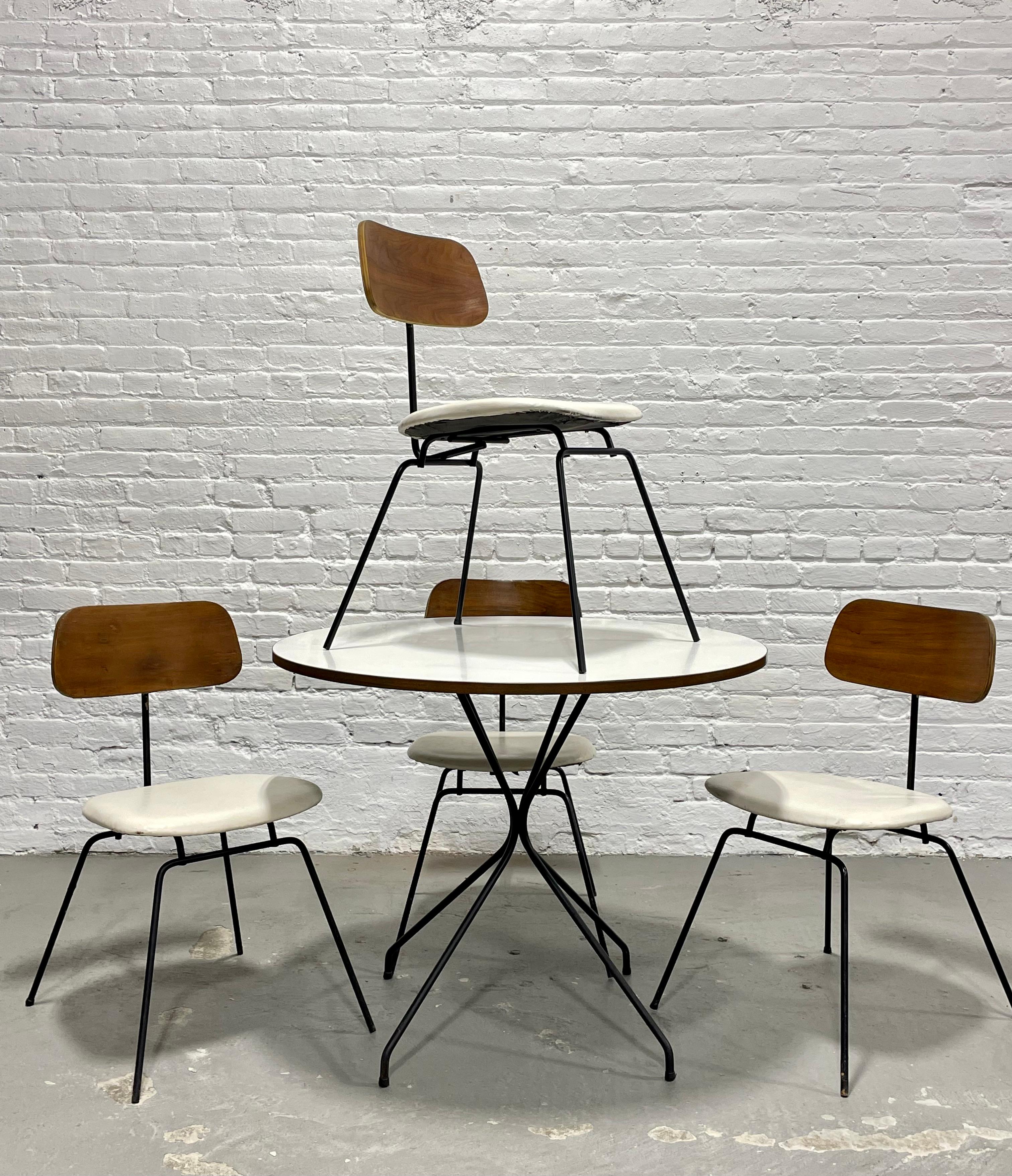Mid Century Modern DINING CHAIRS styled after Clifford PASCOE, c. 1960's For Sale 6