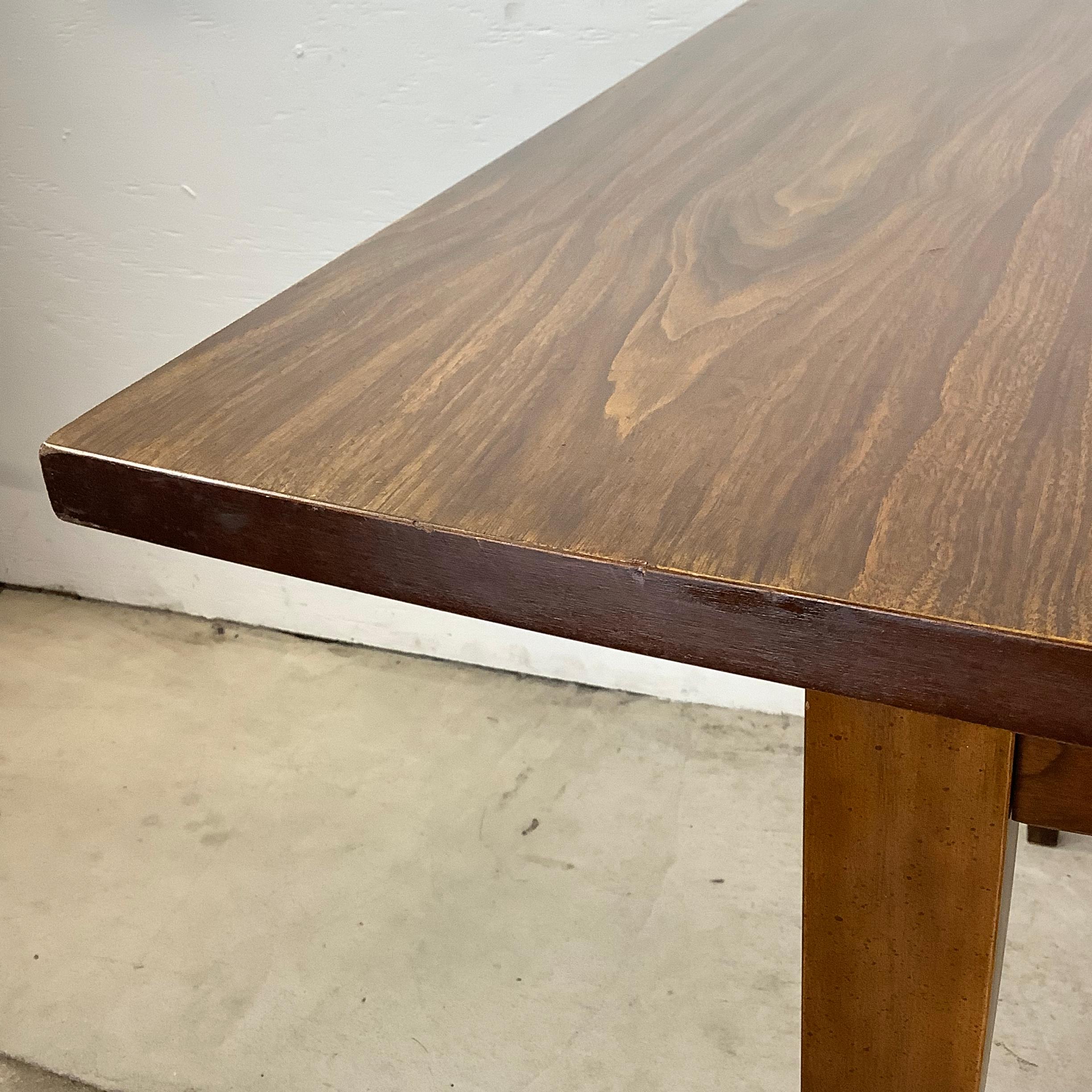 Table de salle à manger ou de cuisine mi-siècle moderne en vente 11