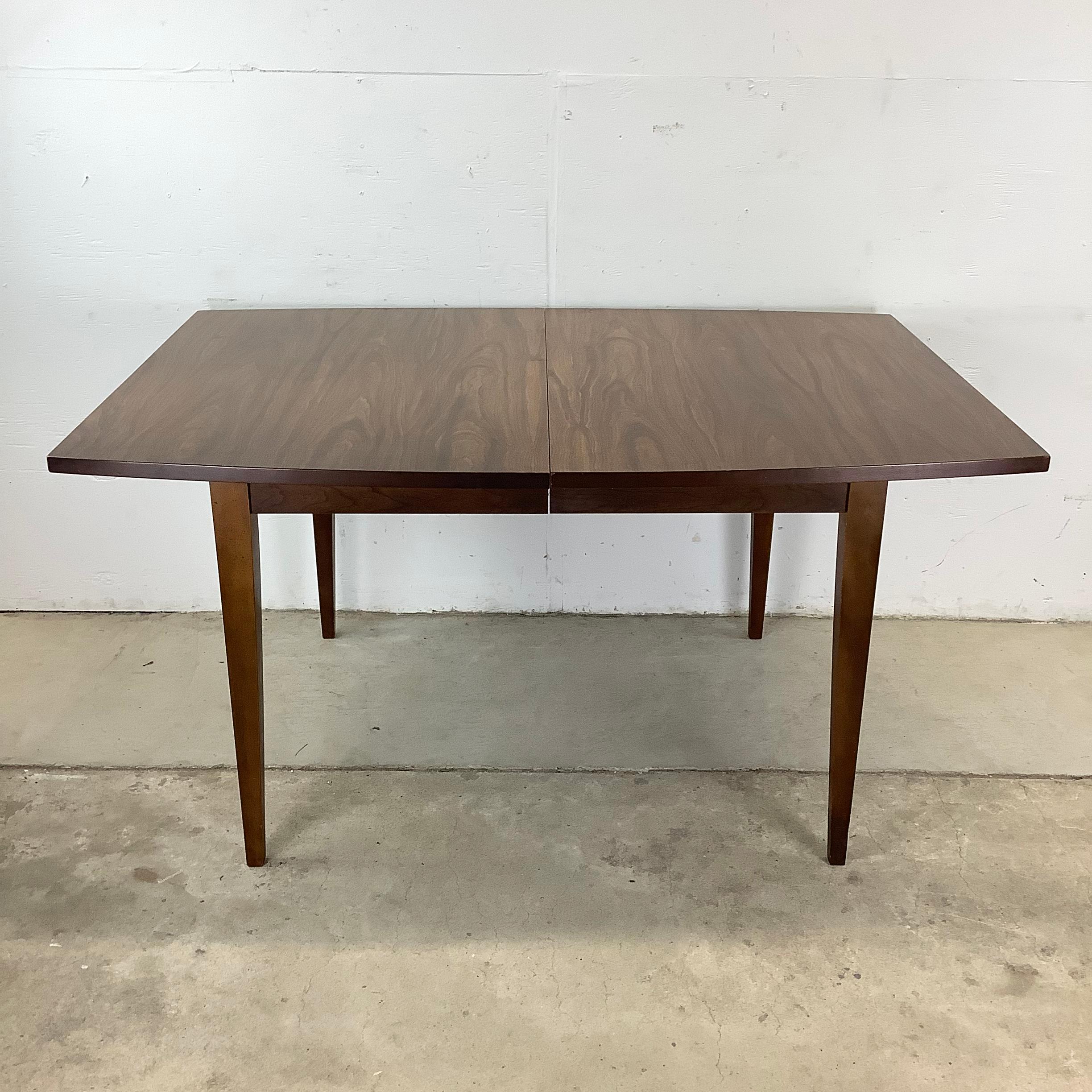 Stratifié Table de salle à manger ou de cuisine mi-siècle moderne en vente