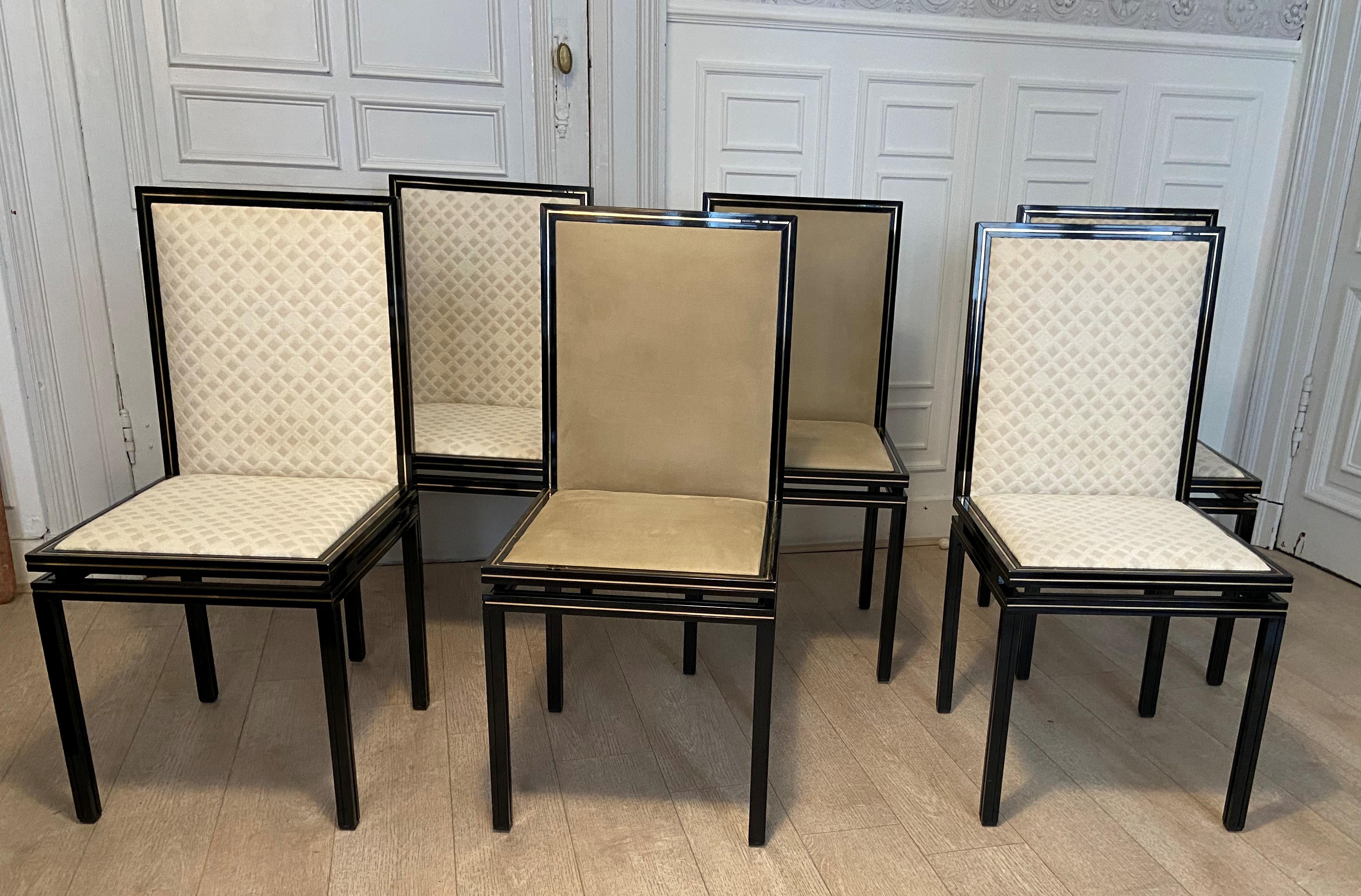 Aluminum Mid-Century Modern Dining Room Chairs by Pierre Vandel, France 1970s Set of 4+2 For Sale