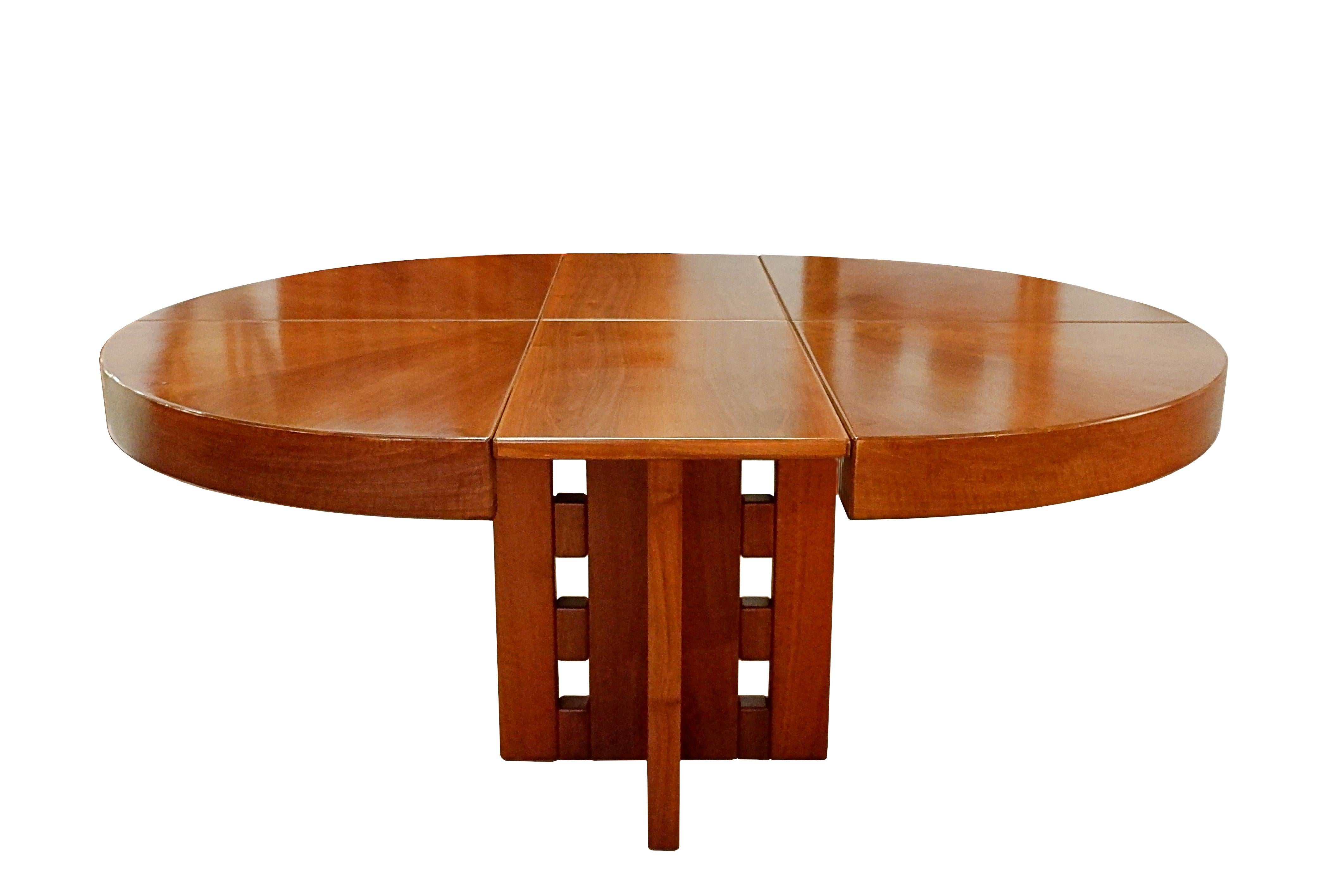 Mid-Century Modern Dining Room Extendable Table and 4 