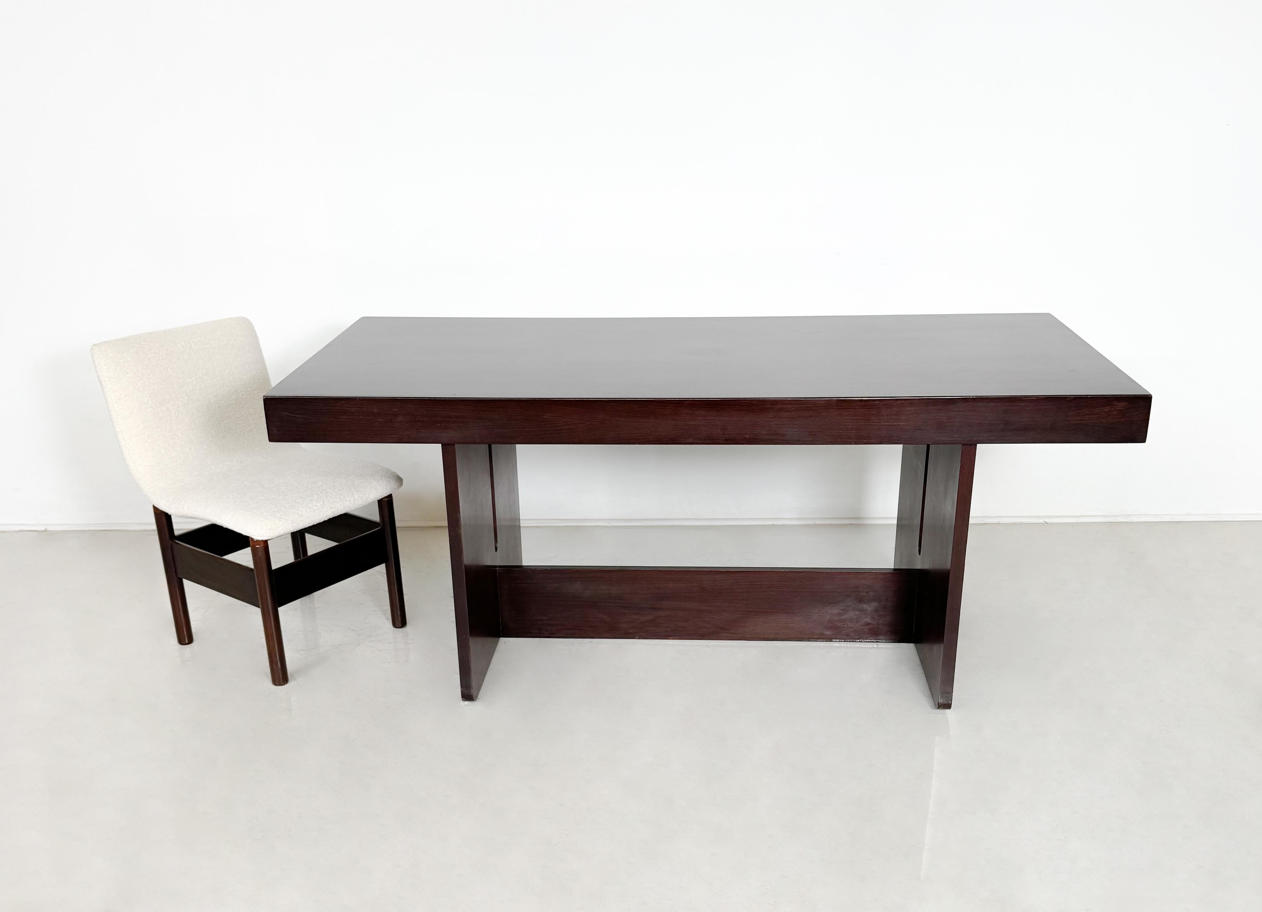 Mid-Century Modern Dining Room Table, Wood, Italian, 1960s In Good Condition For Sale In Brussels, BE