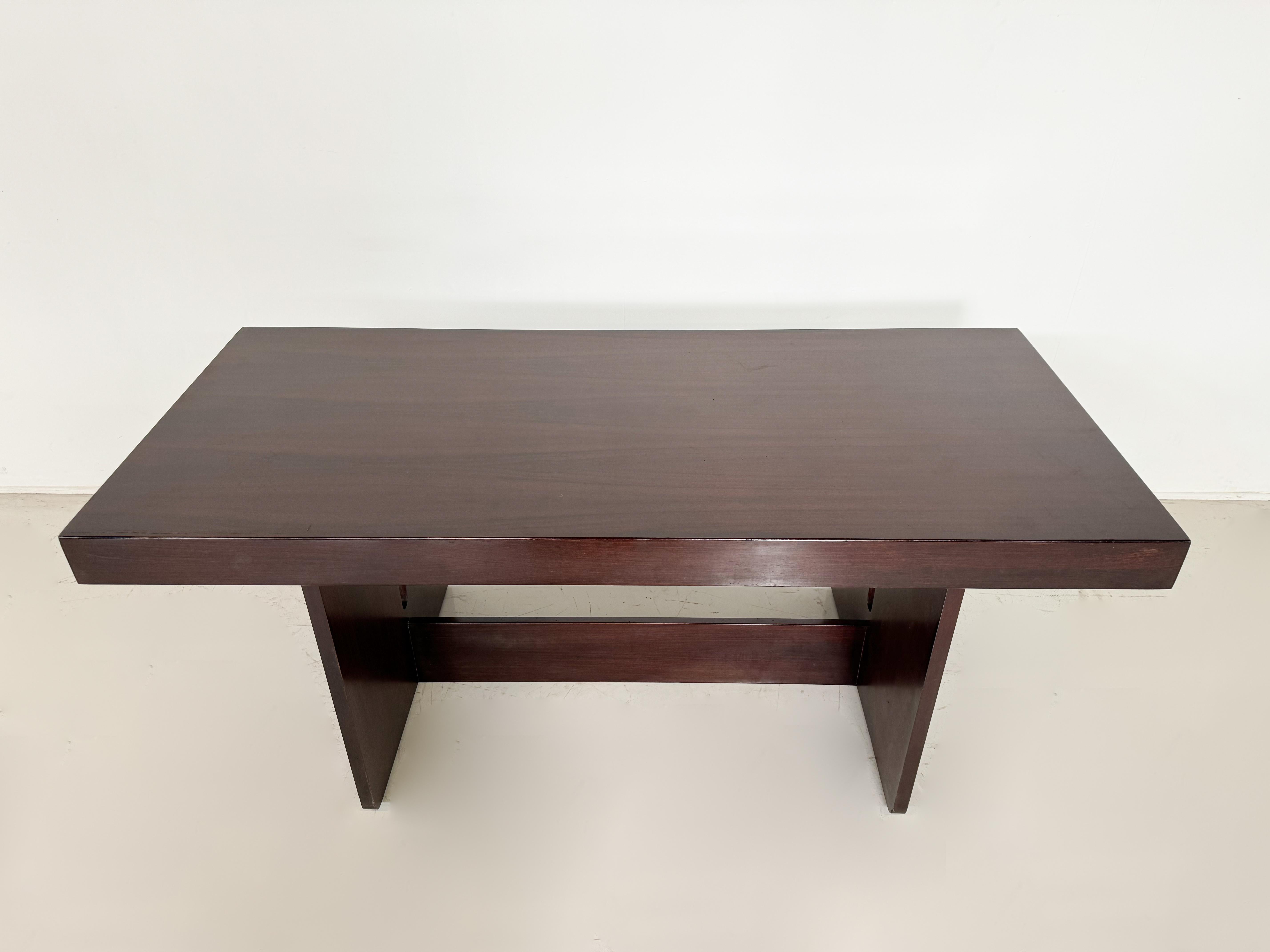 Mid-Century Modern Dining Room Table, Wood, Italian, 1960s For Sale 3