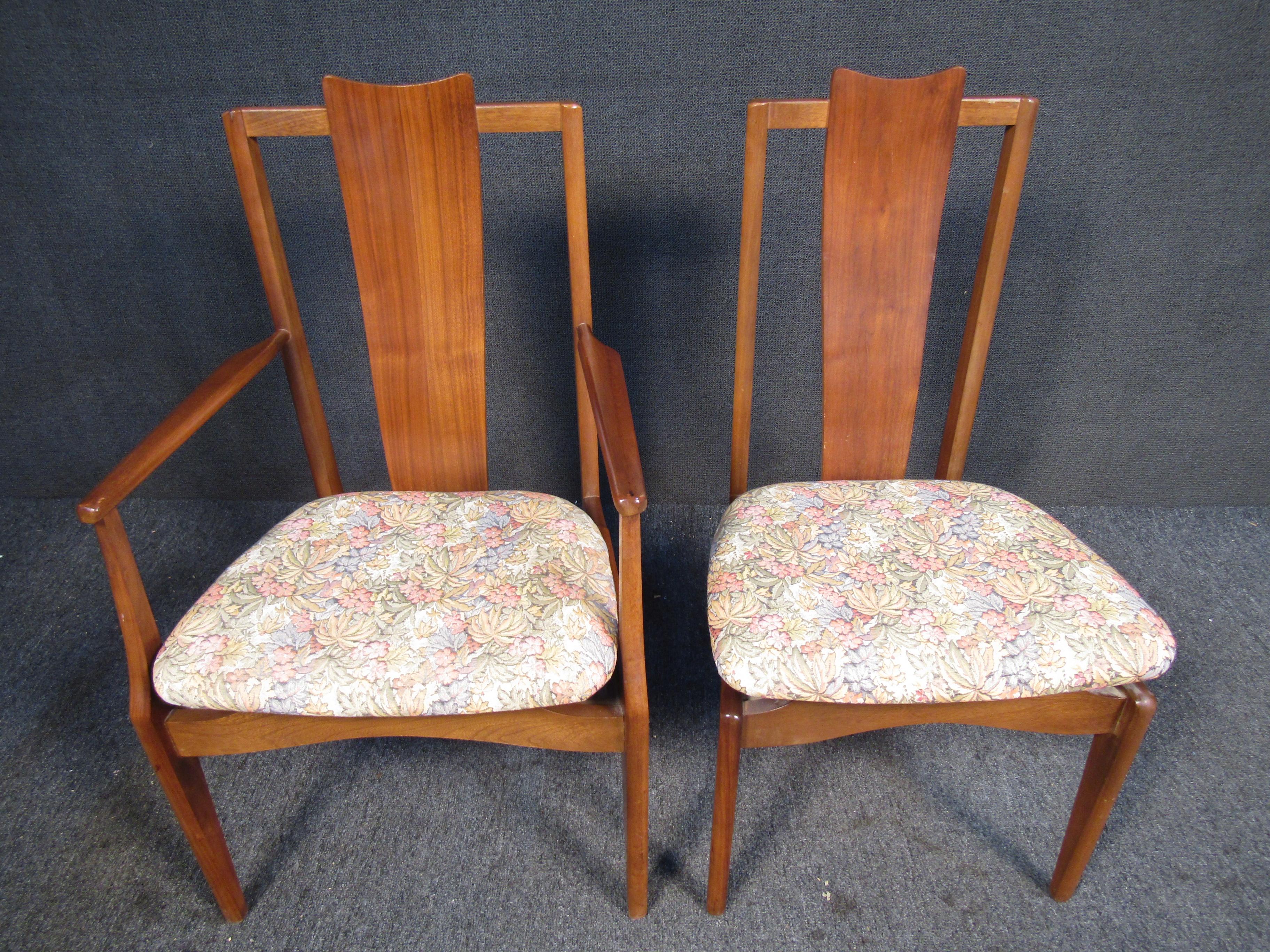 Mid-Century Modern Dining Set For Sale 10