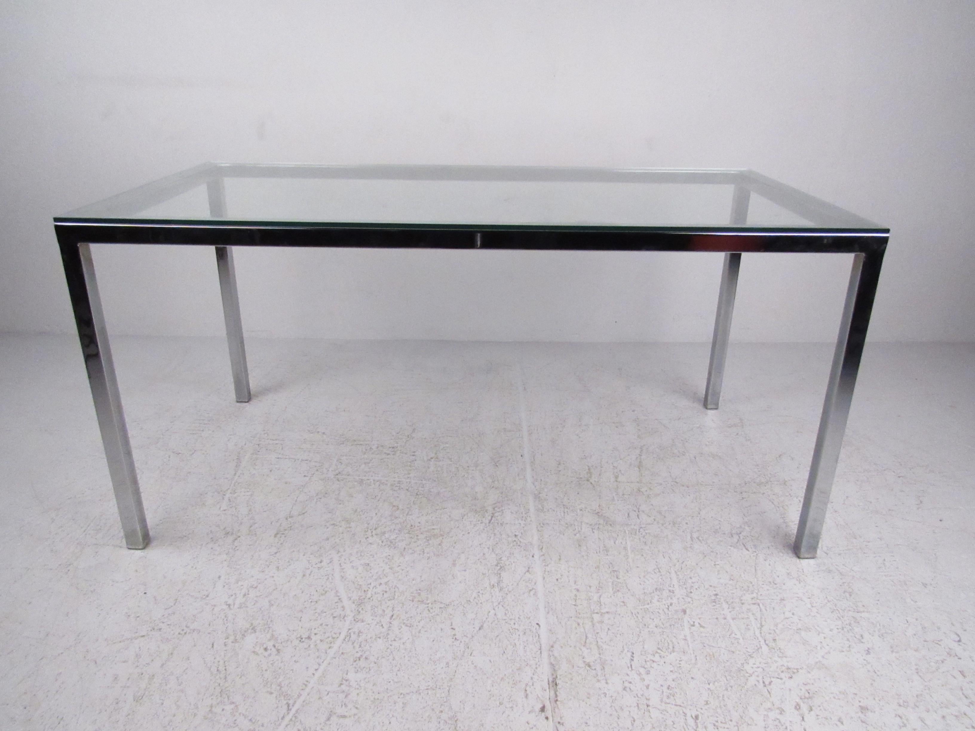 Mid-Century Modern Dining Set in Chrome and Glass For Sale 6