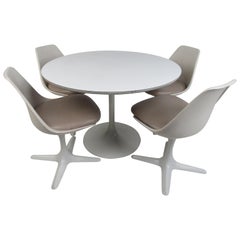 Ensemble de chaises Burke Arkana pour salle à manger moderne du milieu du siècle avec table de style Tulipe