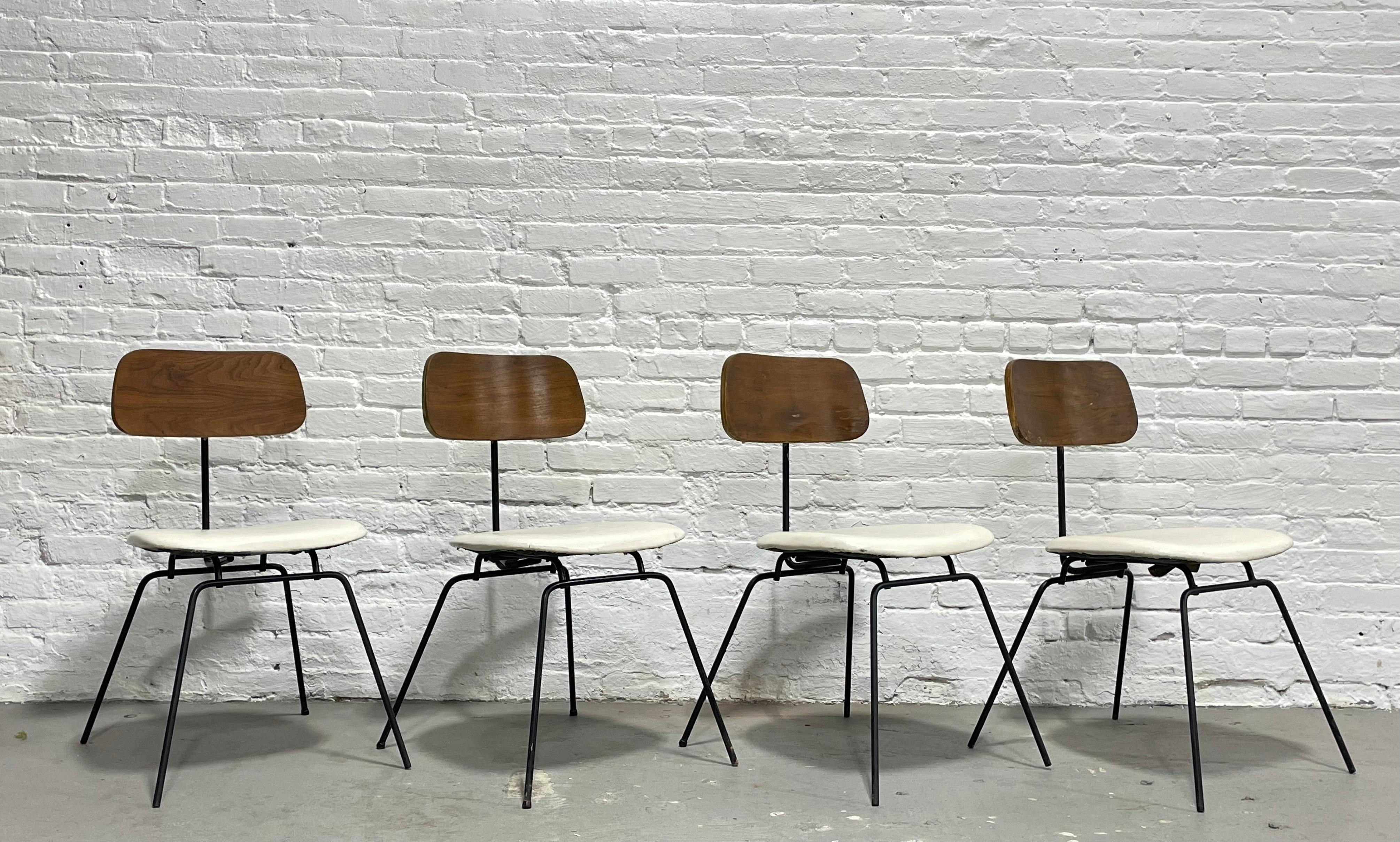 Mid-20th Century Mid-Century Modern Dining Set Styled After Clifford Pascoe, C. 1960s