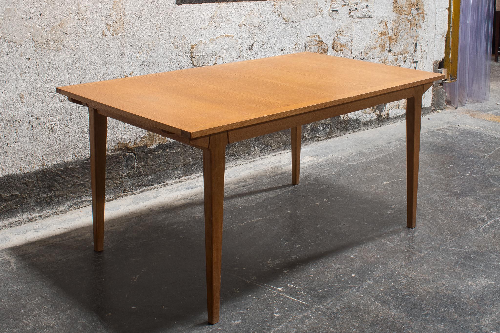 Mid-Century Modern Dining Table attributed to Bengt Ruda In Good Condition For Sale In Atlanta, GA