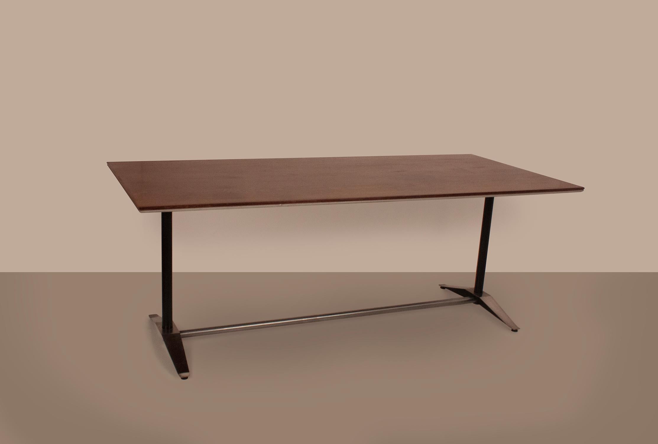 Mid - Century Modern Dining table  by Alberto Rosselli, Wengue Wood, 1960's 3