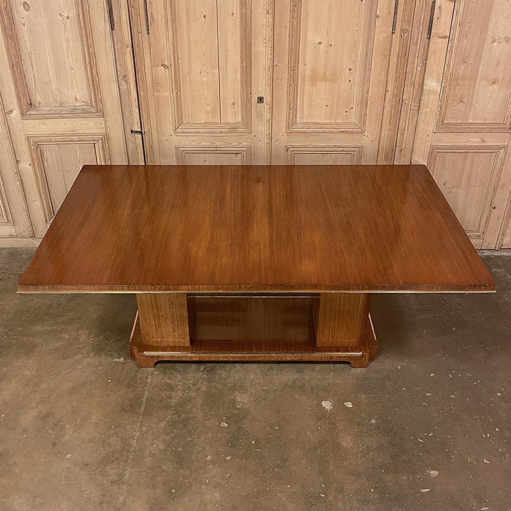 Fatto a mano Tavolo da pranzo moderno di metà secolo di De Coene in vendita