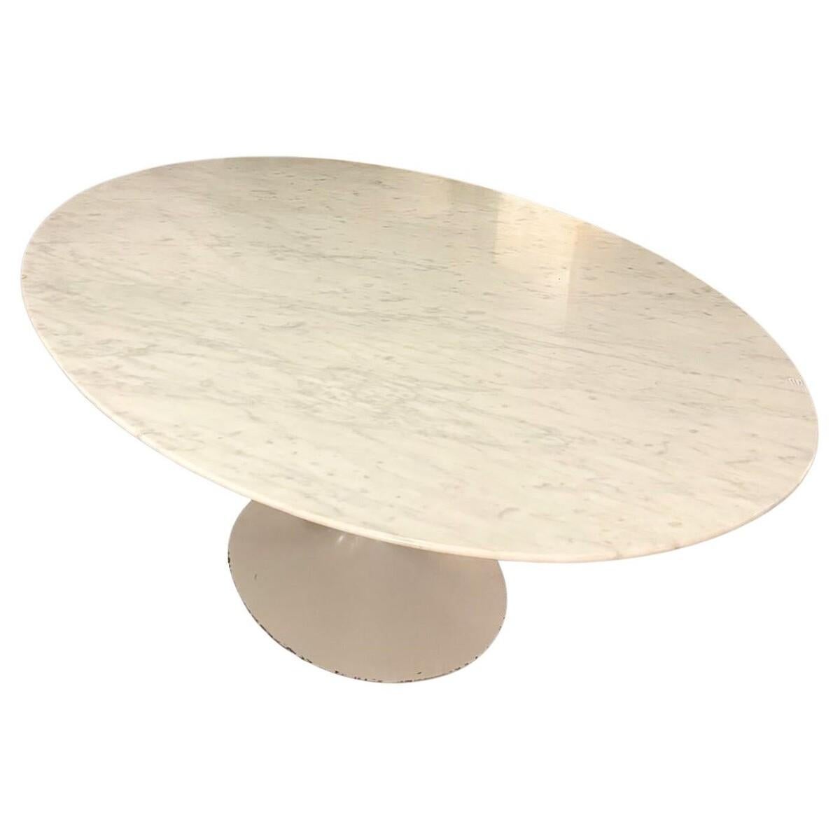 American Mid-Century Modern Dining Table by Eero Saarinen for Knoll International, 1950s For Sale
