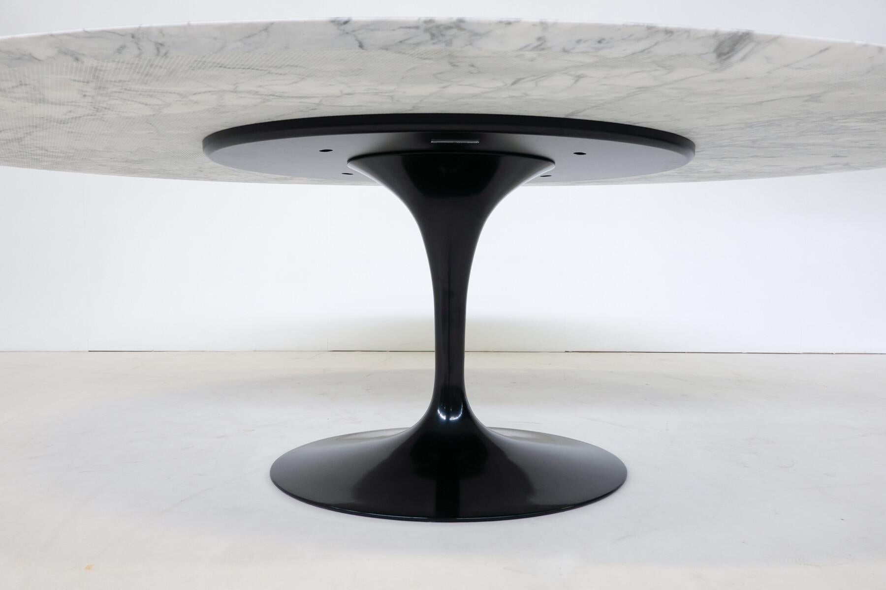 Mid-Century Modern Dining Table by Eero Saarinen for Knoll International, 1960s 3