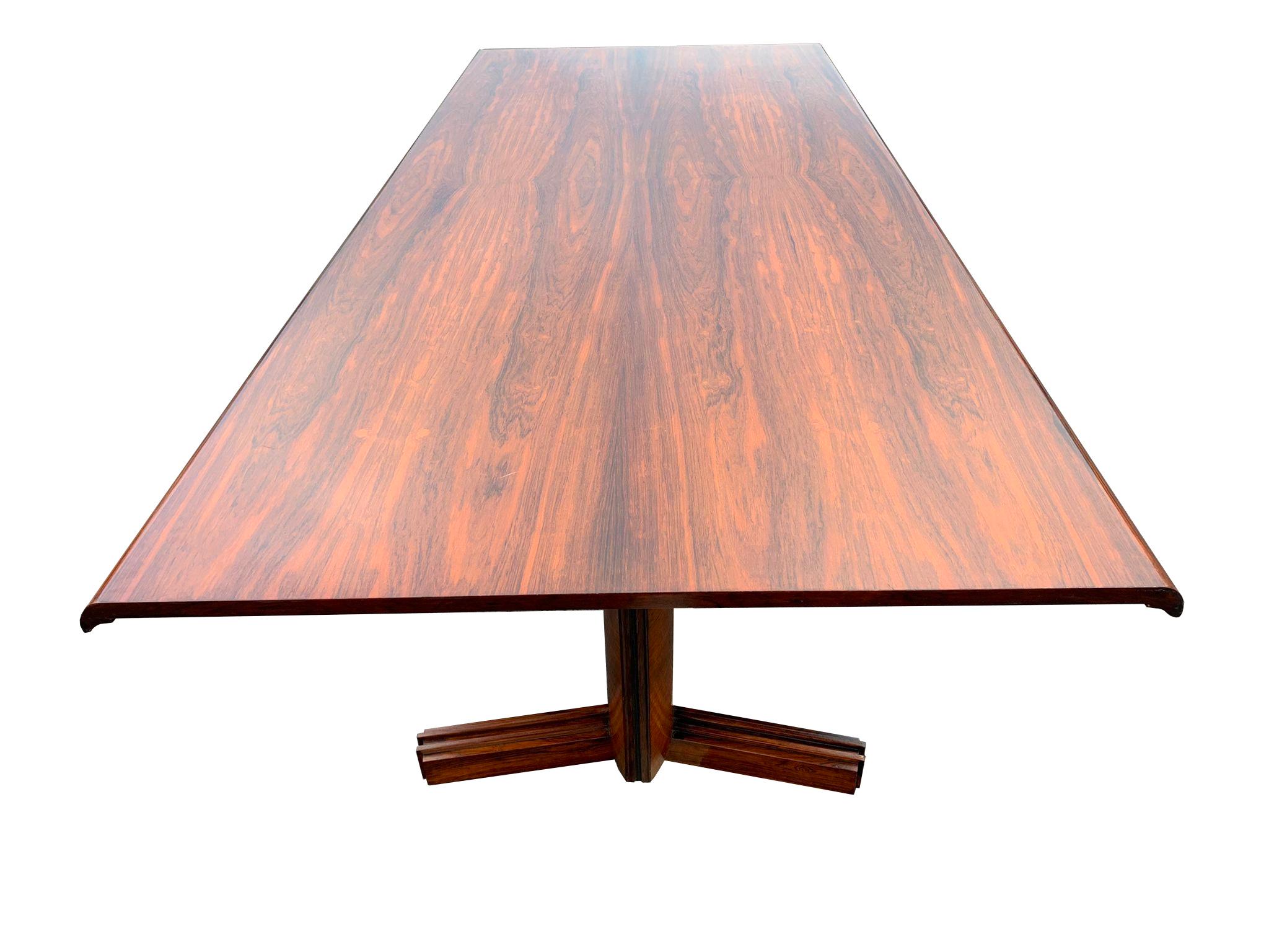 Table de salle à manger moderne du milieu du siècle par Novo Rumo, Brésil, années 1960 en vente 2