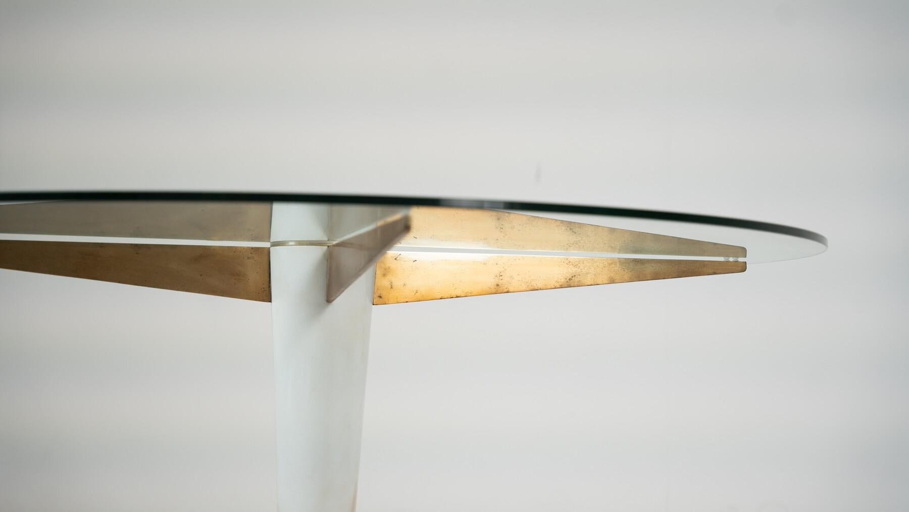 Table de salle à manger The Moderns, marbre de Carrare, bronze et verre, Italie, années 1950 en vente 1