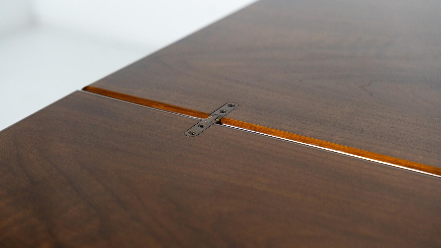 Mid-Century Modern Dining Table/Console, Italy, 1960s For Sale 4