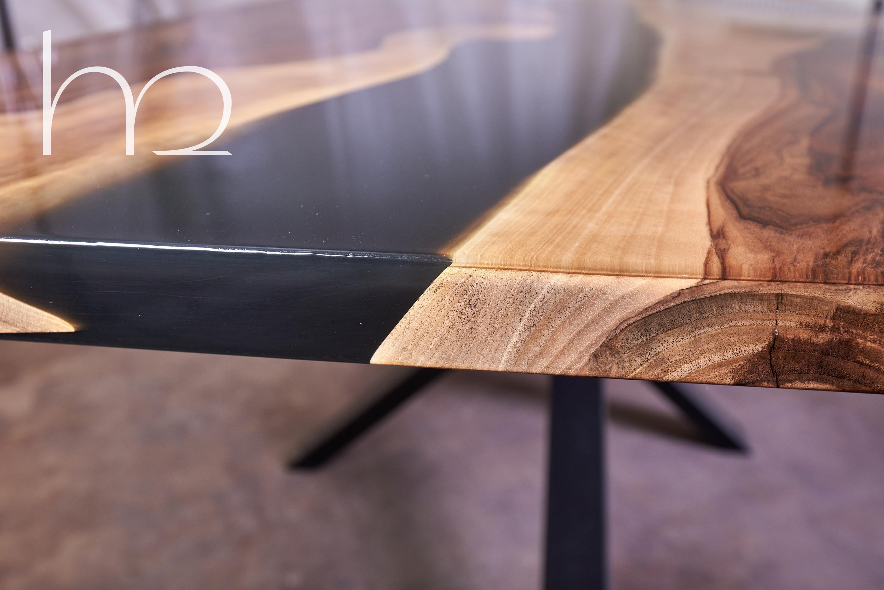 Table de salle à manger moderne du milieu du siècle Contemporary Epoxy Resin Luxury Walnut Tables  en vente 1