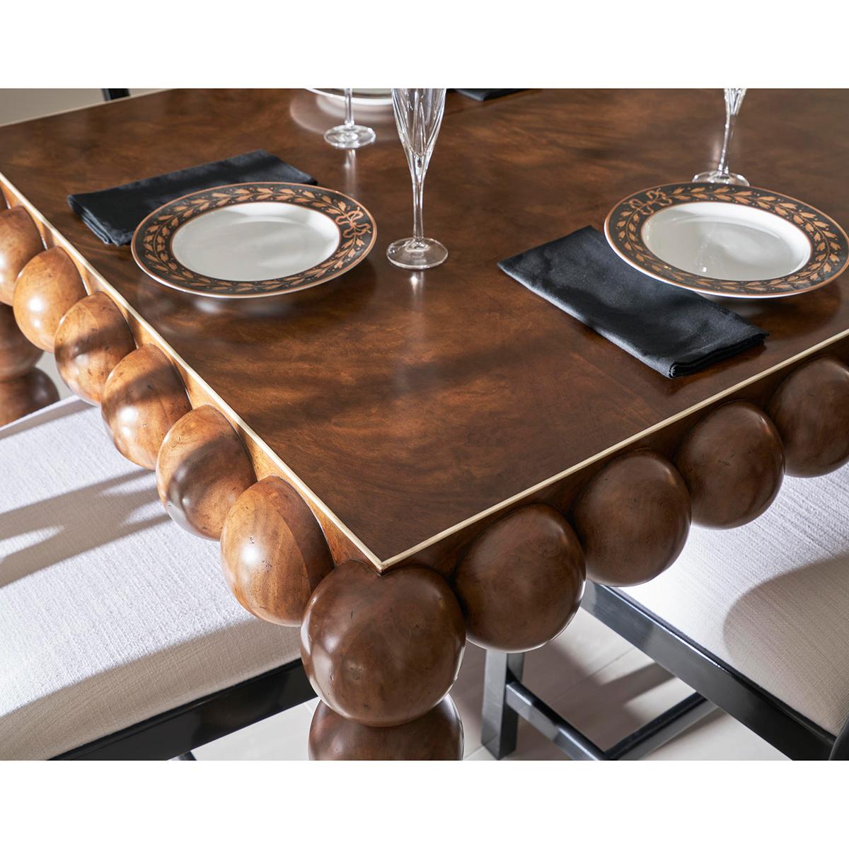 Mid Century Modern Dining Table (Holz) im Angebot