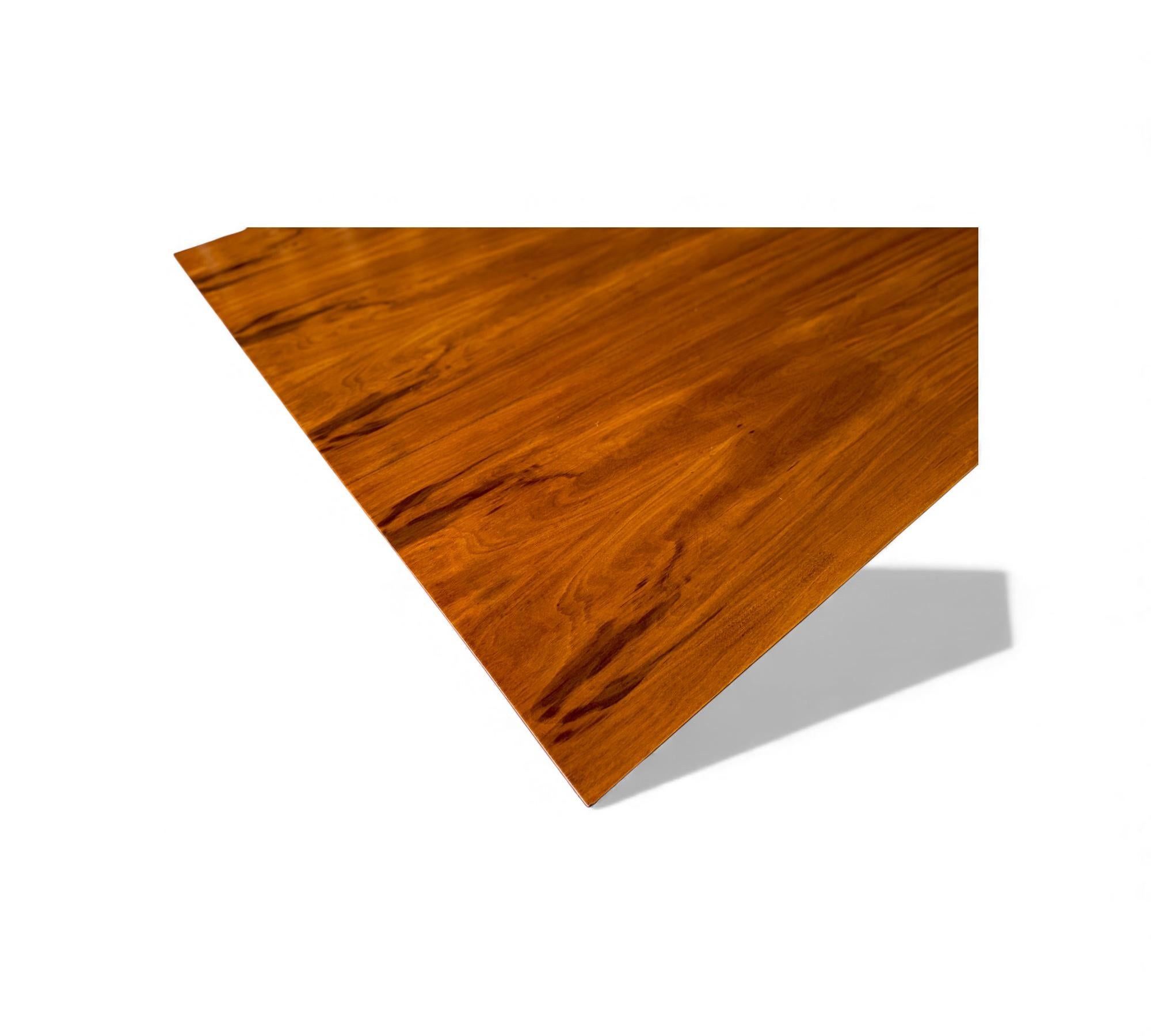 Table de salle à manger moderne du milieu du siècle en Caviuna, Ernesto Hauner pour Mobilinea, années 1950 en vente 2